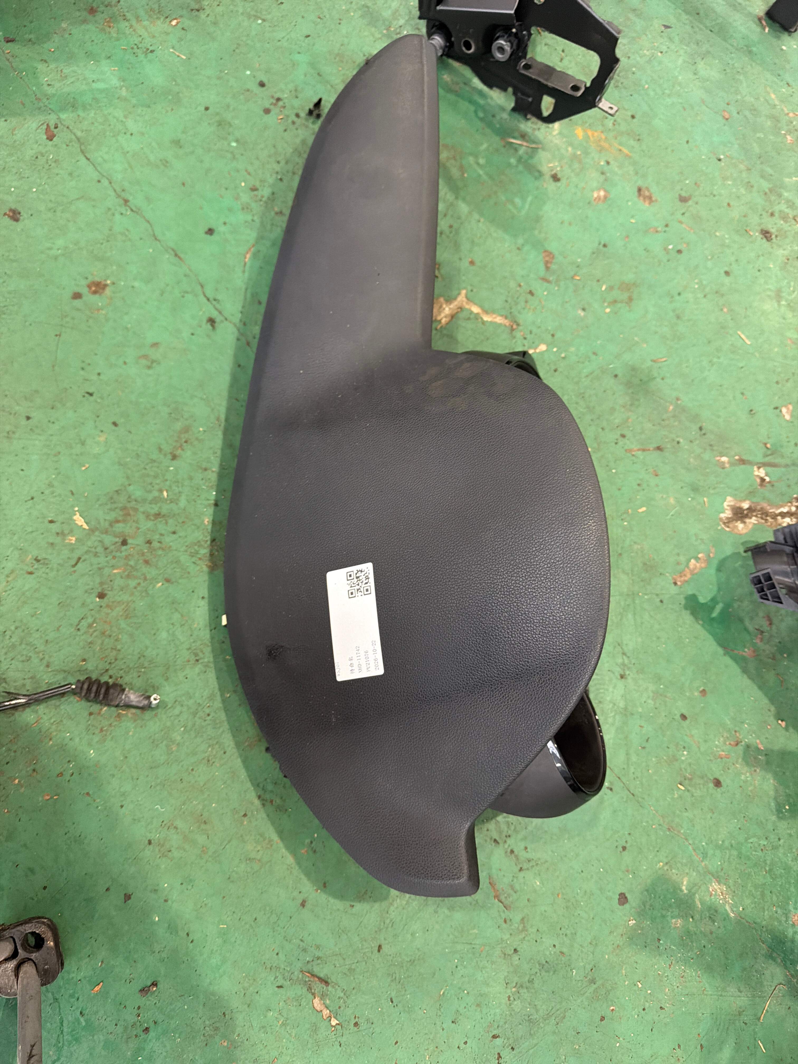 848304X400WK Dashboard Sun Shield