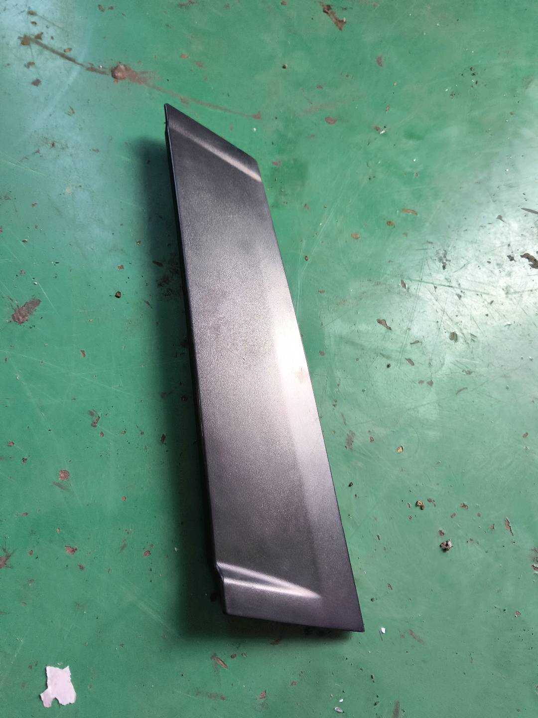 KR1150M60 后门窗框外饰板(左后)