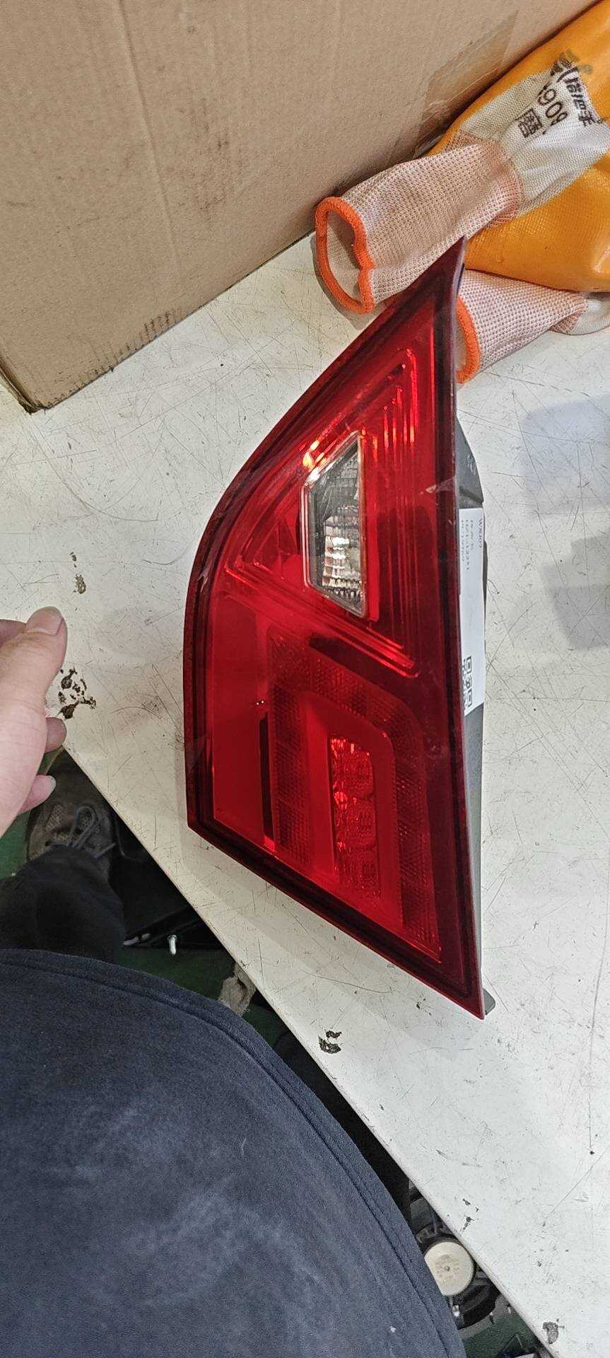 92404B3100 内尾灯总成(右)
