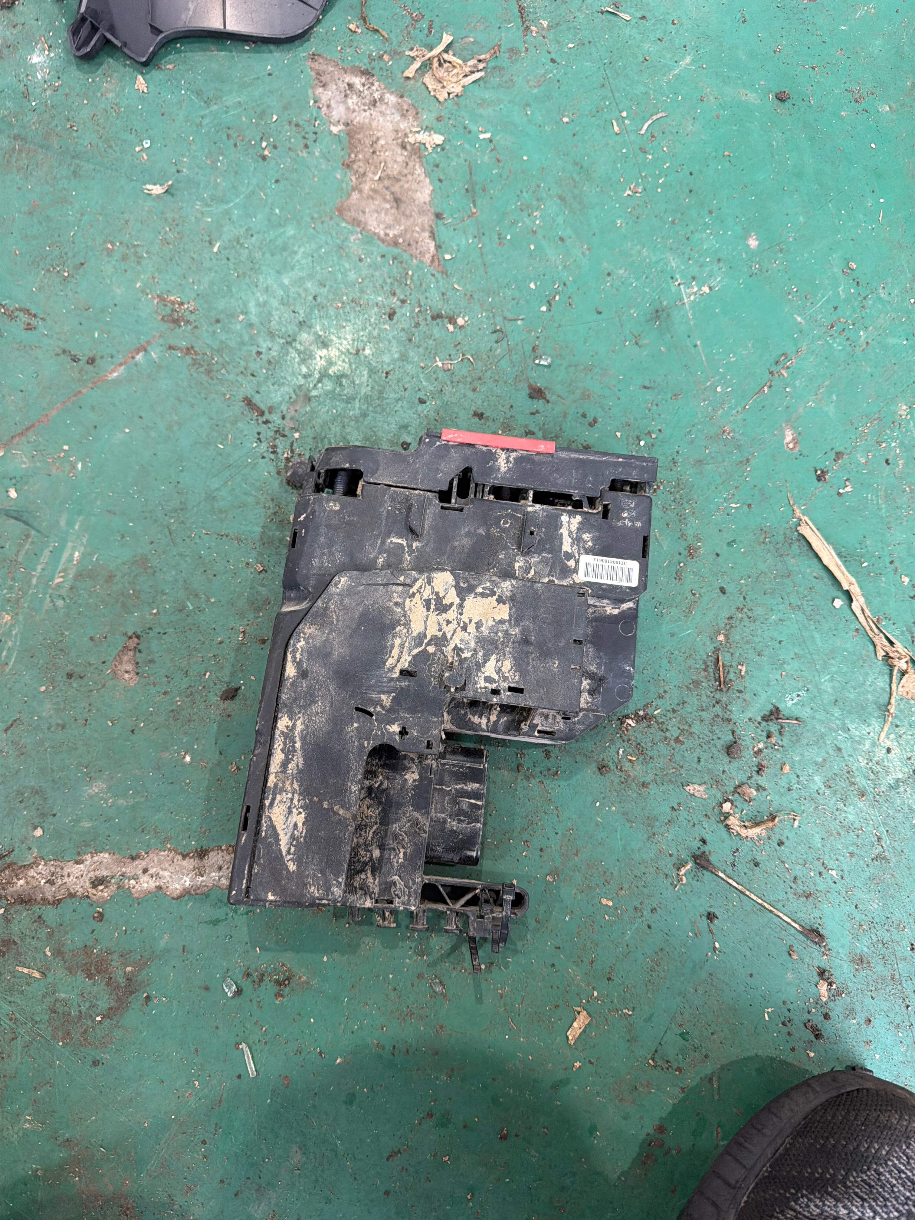 A2075402150 Battery Fuse Box