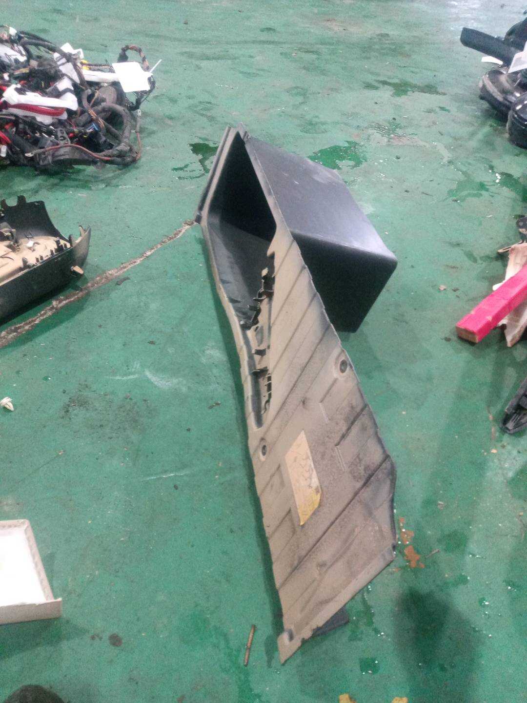 51477284306 行李箱底板存物架盖板