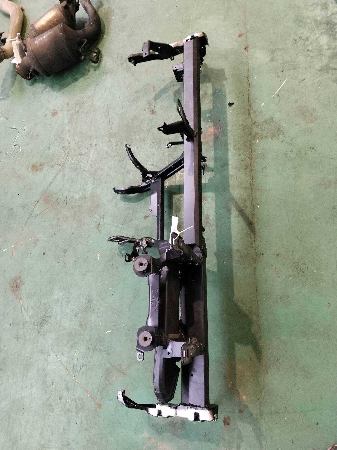 L8WD857017D Dashboard Frame