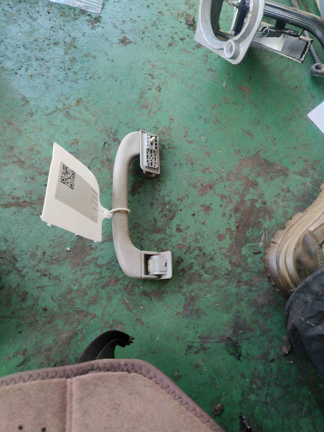 51169143530 Roof Grab Handle, Rear Right