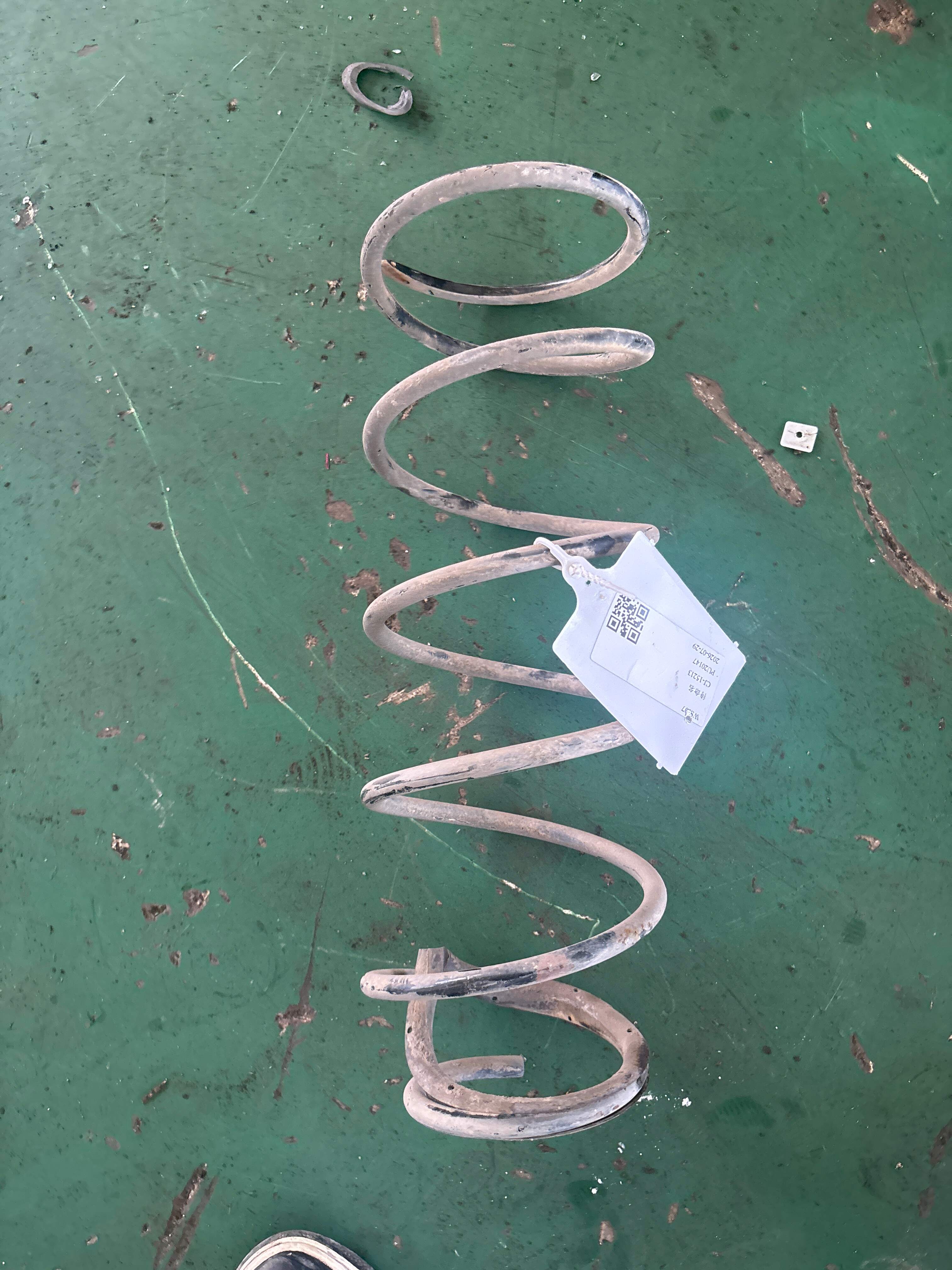 482316A780 后减震器螺旋弹簧（右）