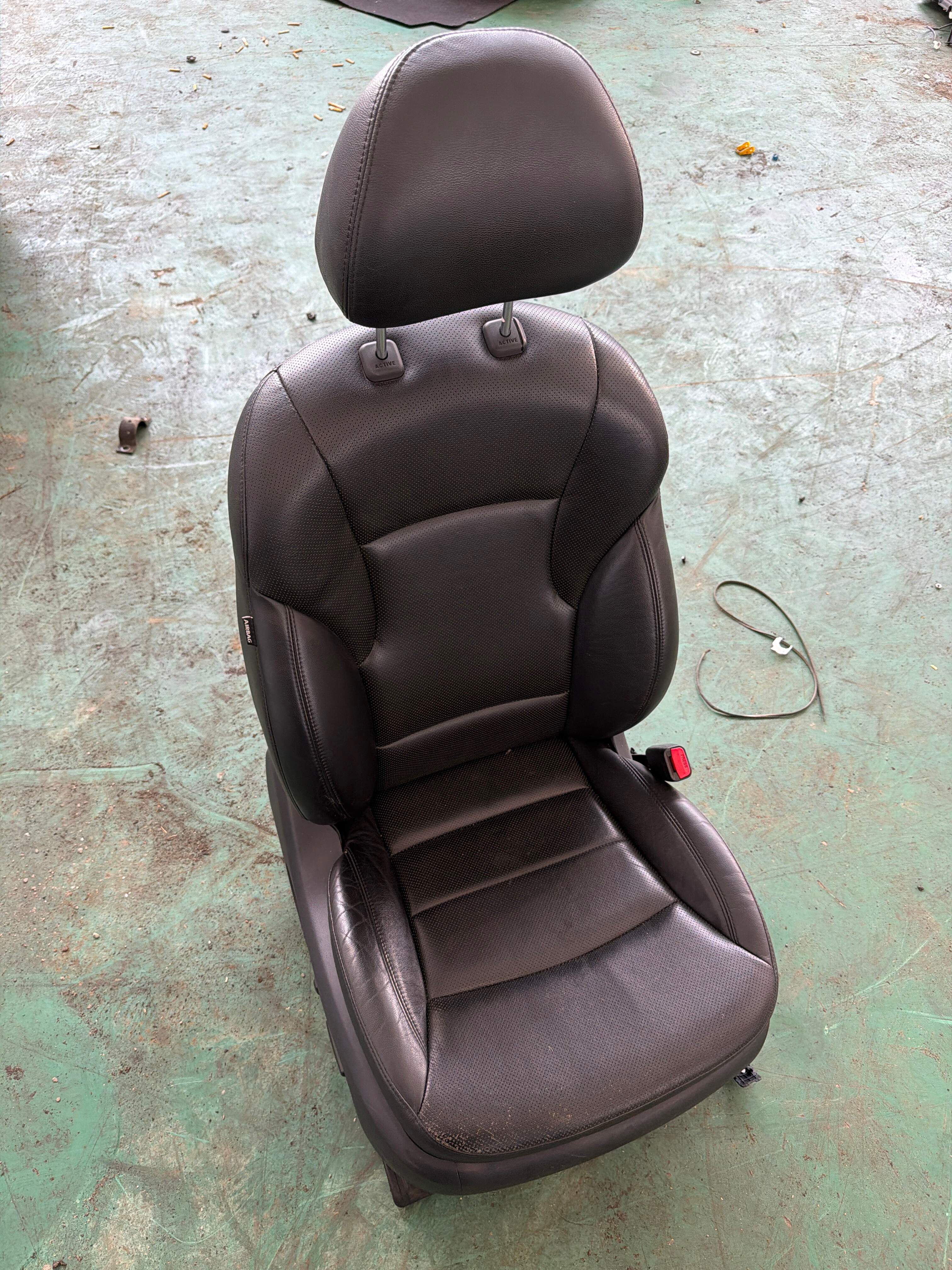 883004Q200RYY 驾驶员座椅总成