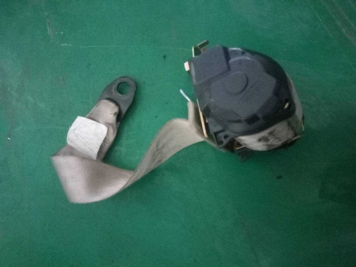 9052384 Rear Seat Center Belt