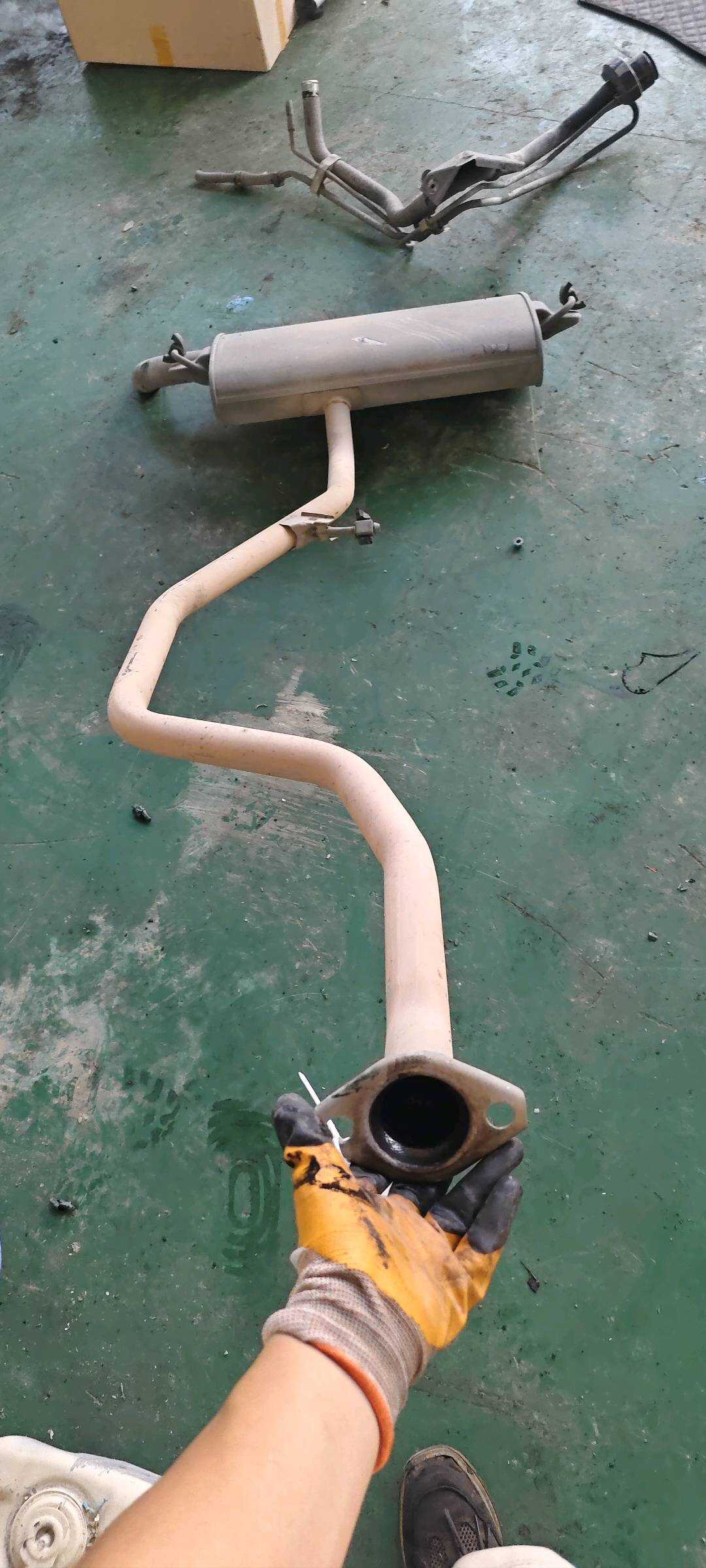 1743037470 排气管（后）