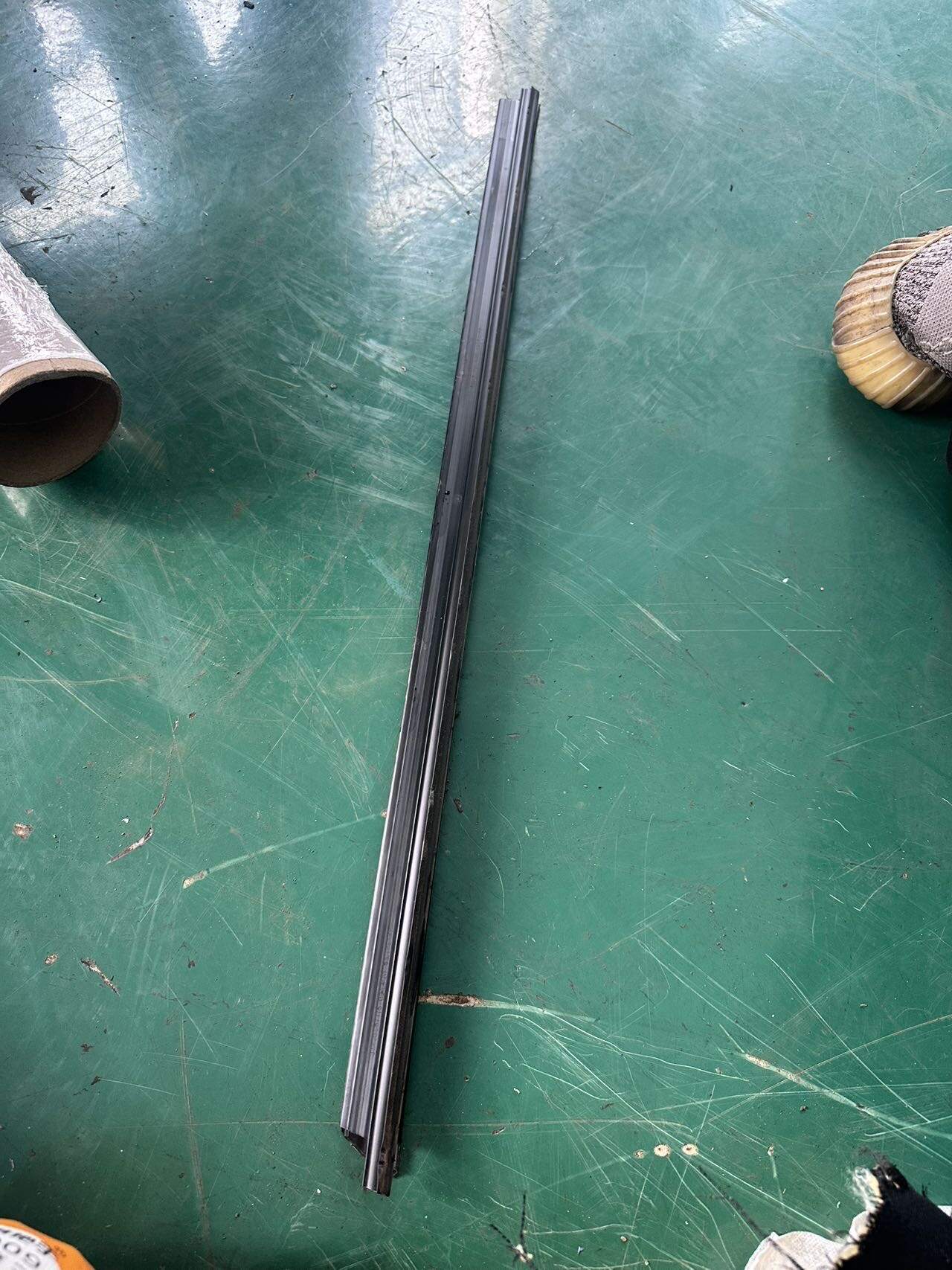 9810163380 后门玻璃压条(右内)