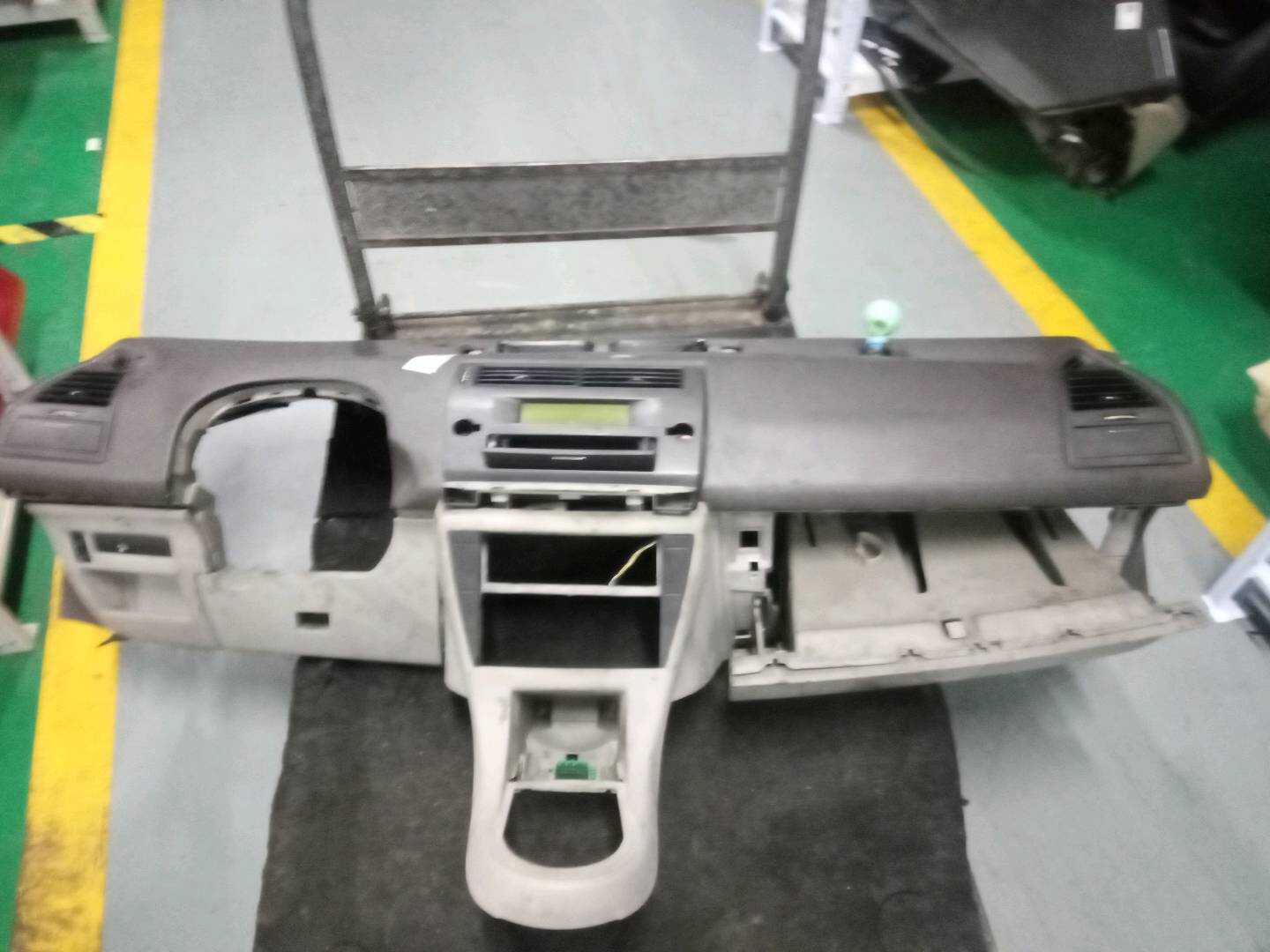 823165 Dashboard Shell