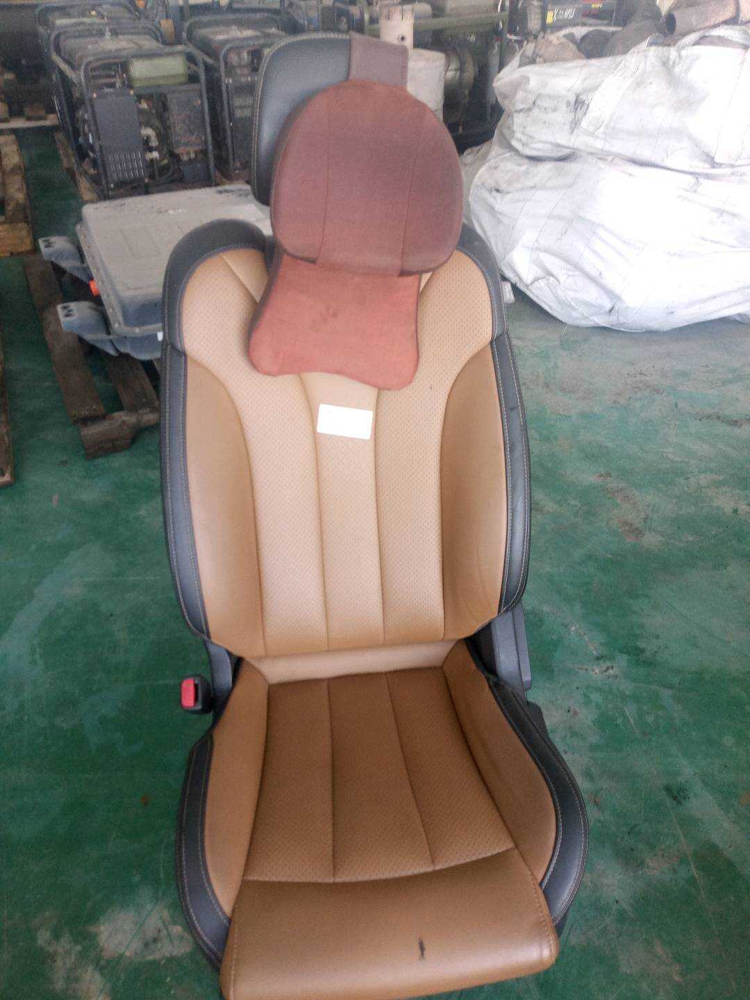 1178588800 驾驶员座椅总成