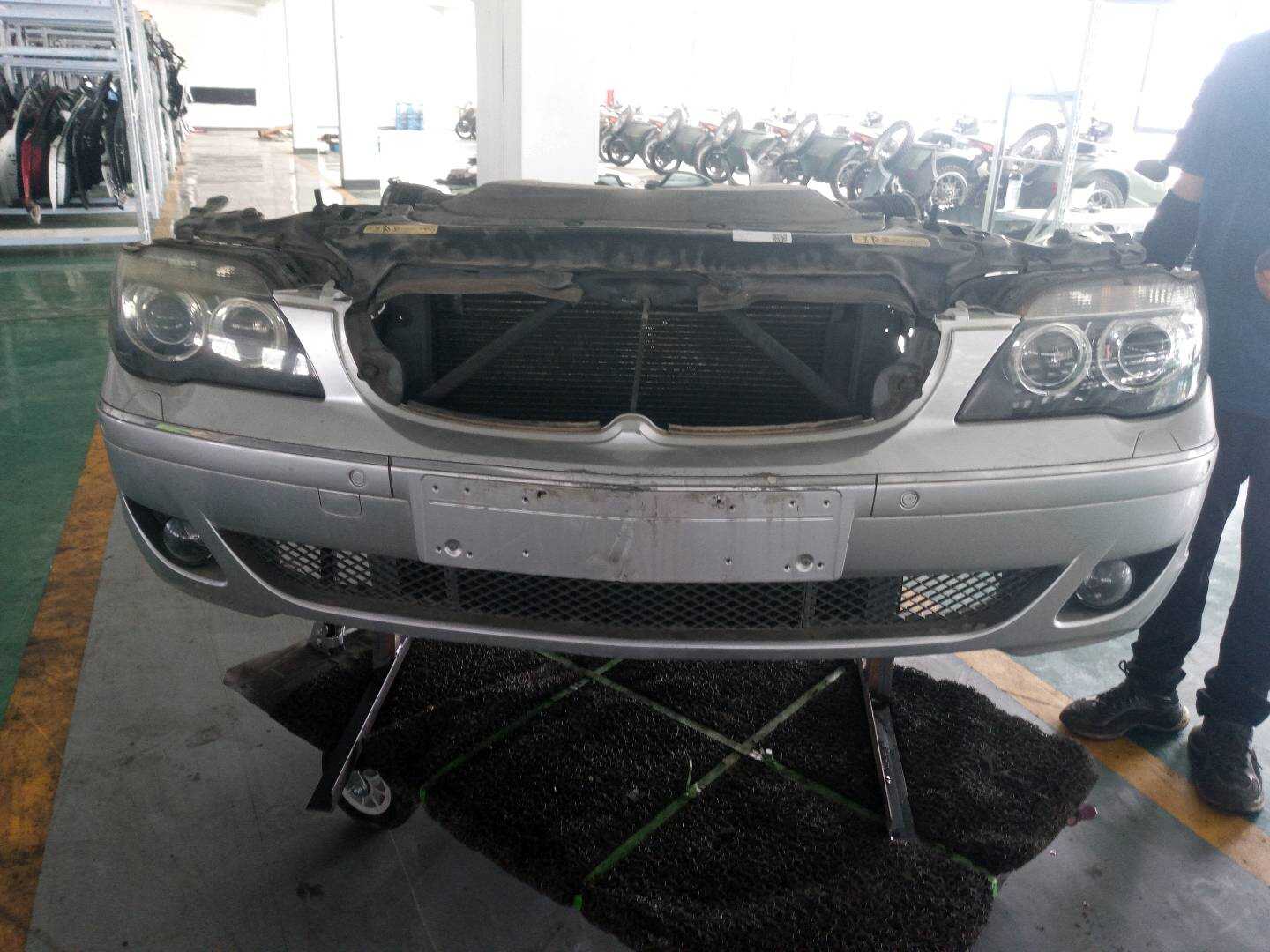 17117519209QZ Front Bumper Assembly