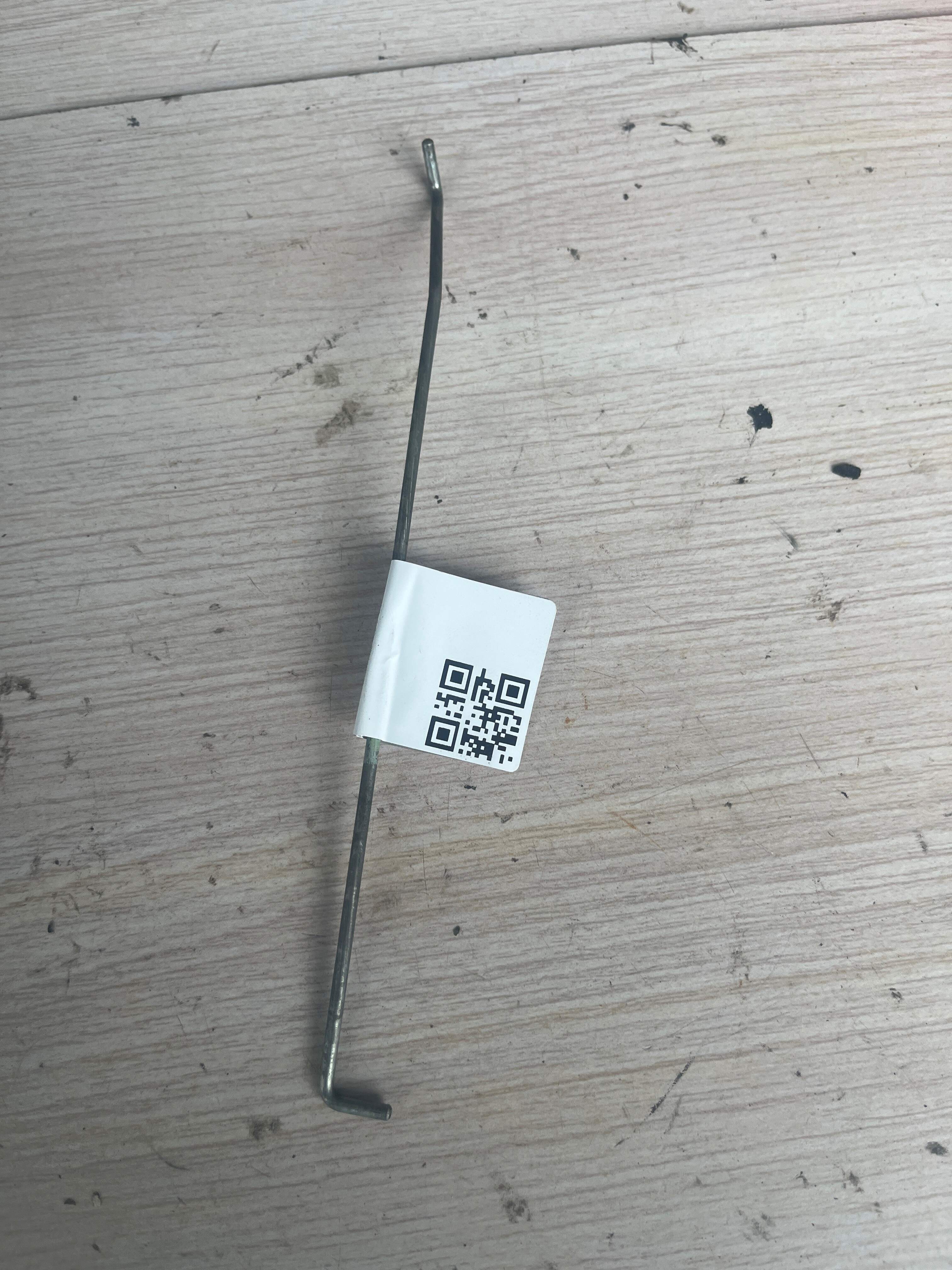 68227275AA 前门锁拉杆(左)