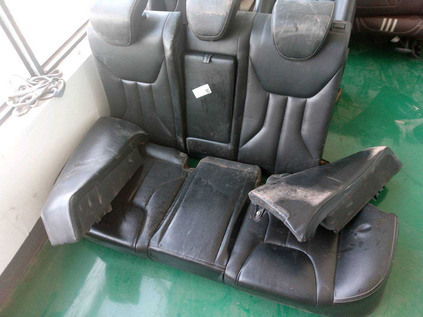 101803857968669 后排座椅总成