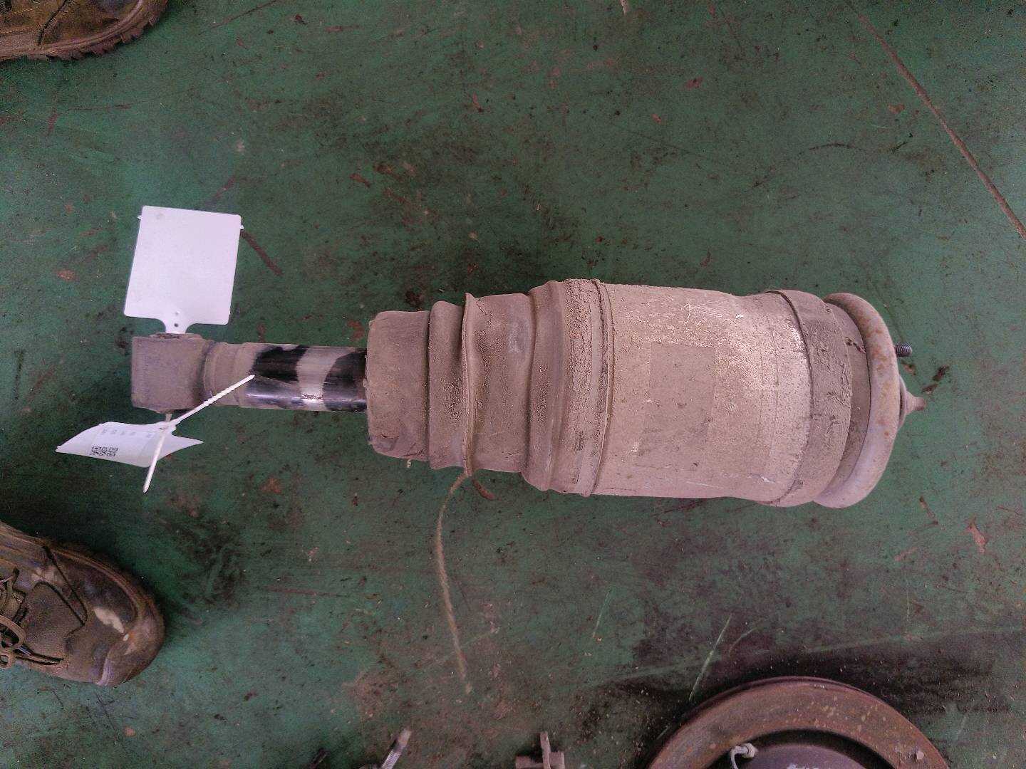 RKB500250 后车身减震气囊(右)后车身减震气囊(左)