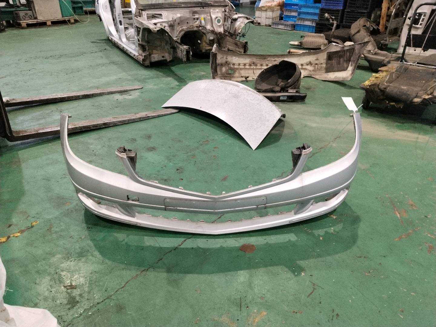 A2048850825 Front Bumper Cover