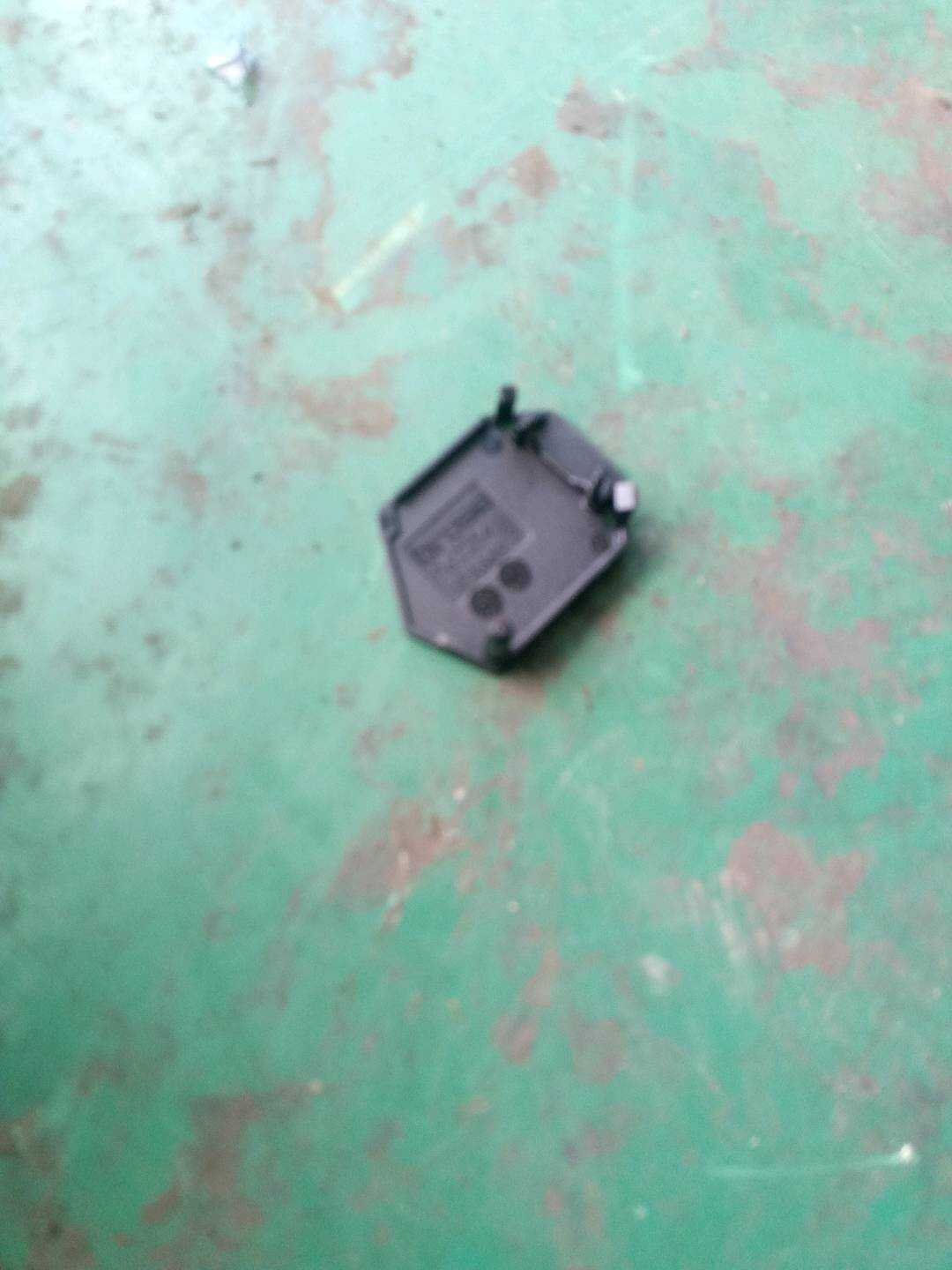 51247183203 锁盖板