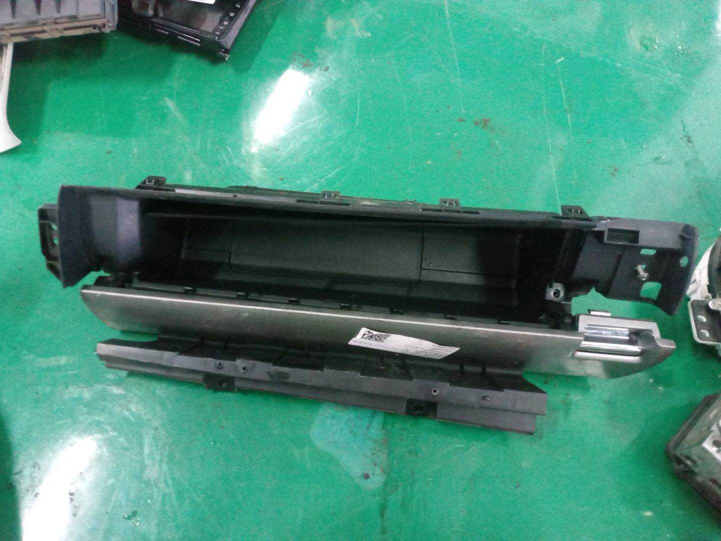 77500SWAG03ZB 仪表台杂物箱
