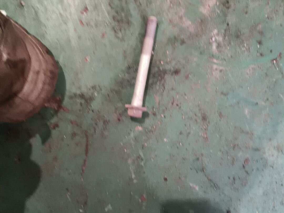 T2H5903 Bolt