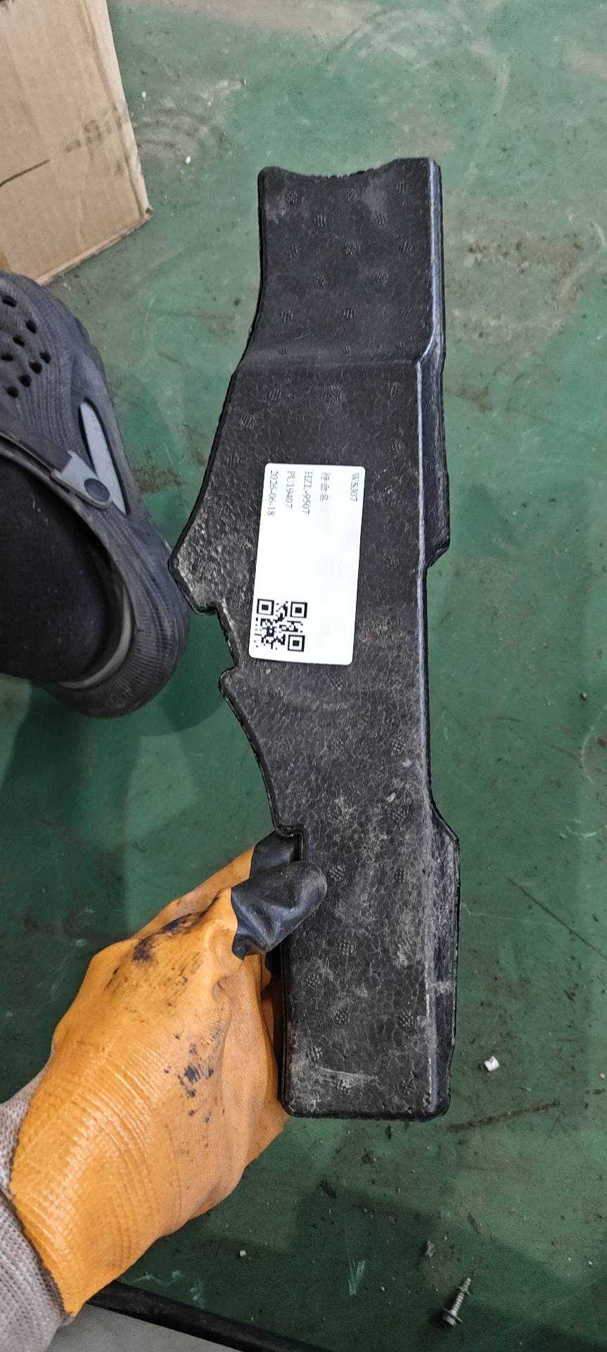 FK7BR100C04AD 右侧垫片