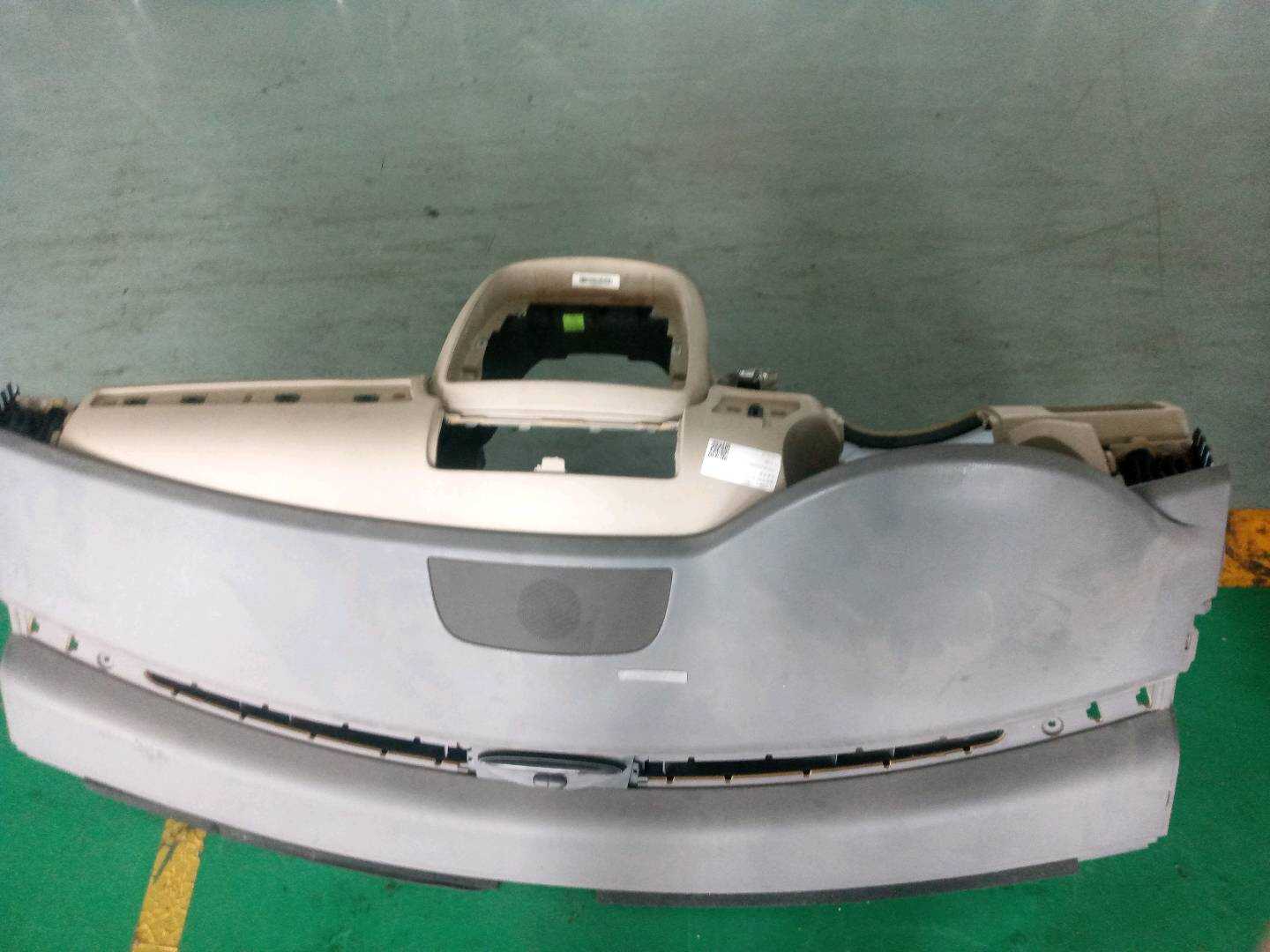 A25168027008Q35 Dashboard Shell