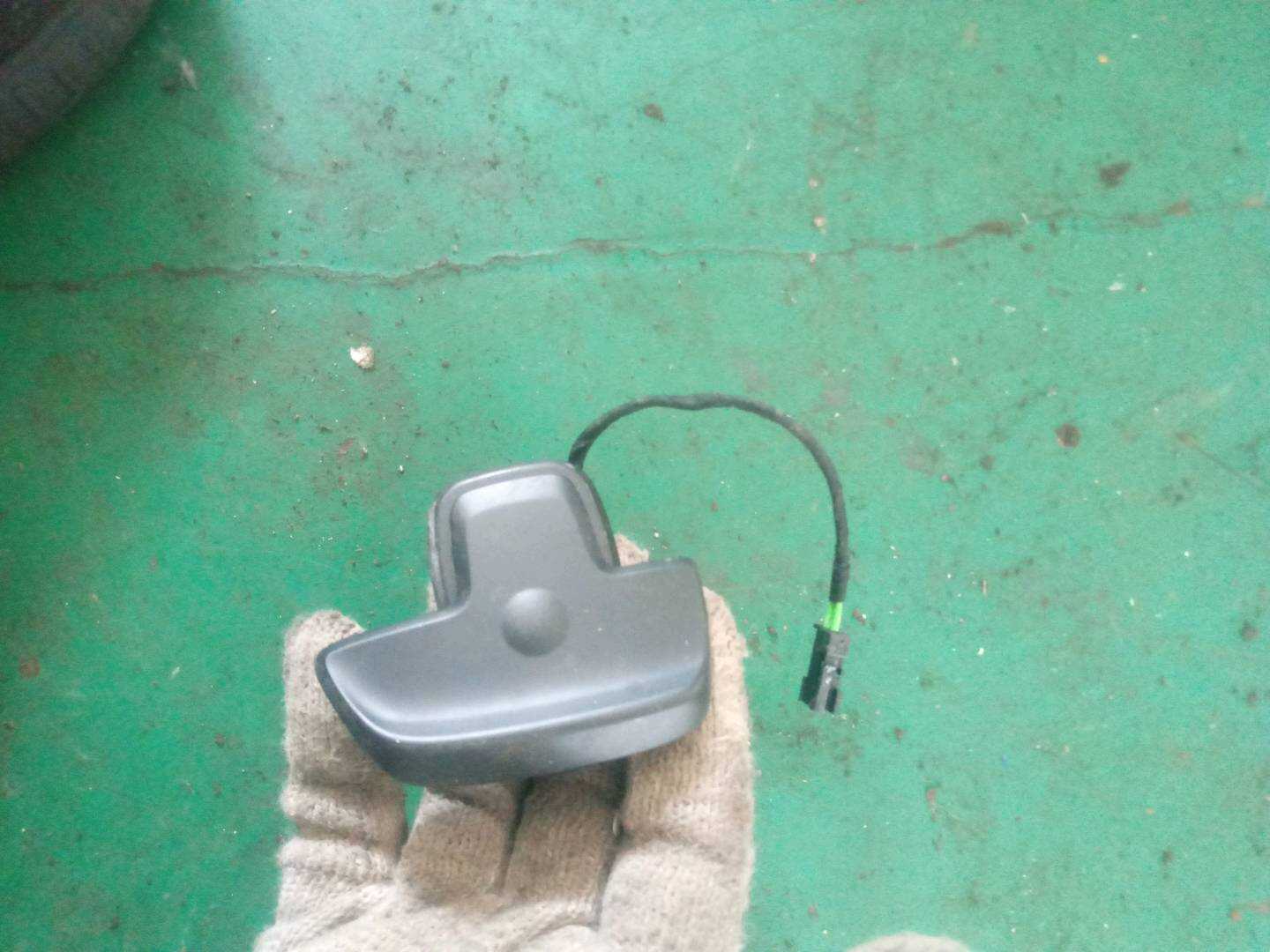 A09990511009051 Steering Wheel Shift Paddle, Right