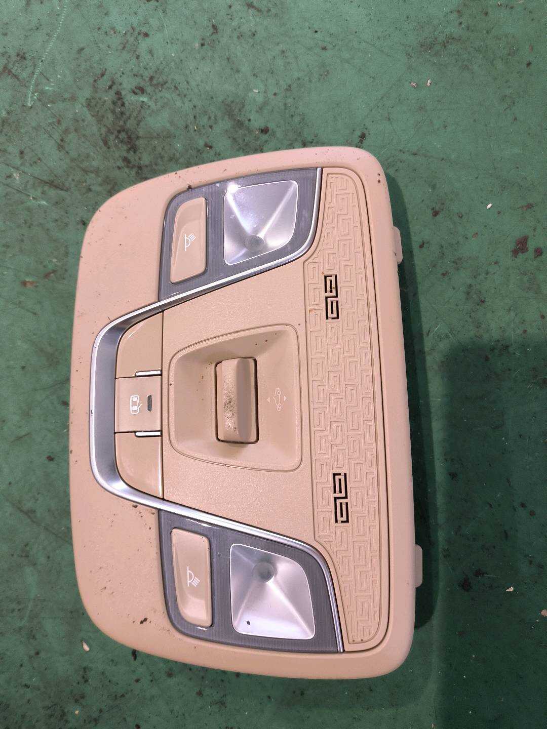 101703486200490 前阅读灯