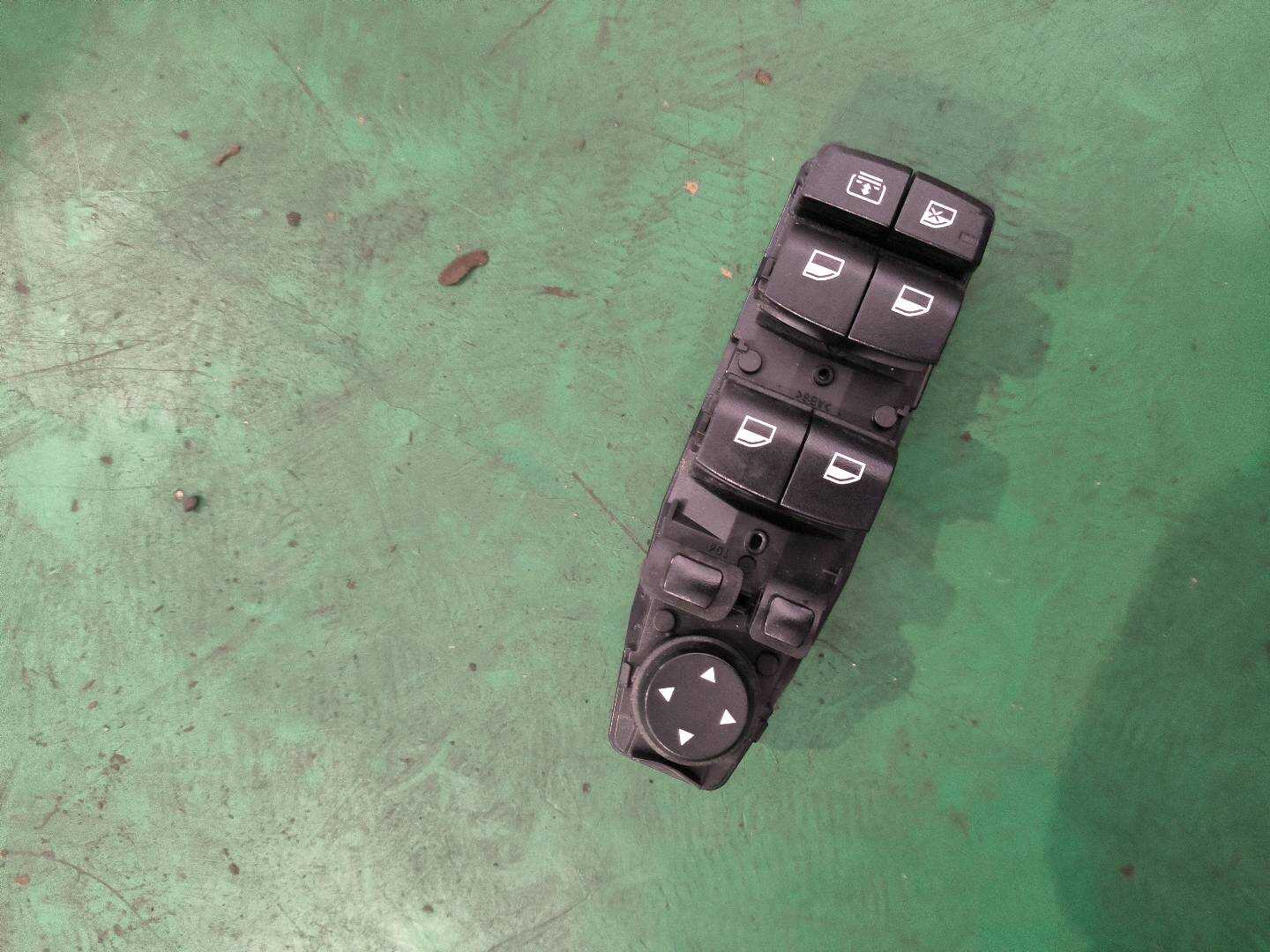 61319362112 前门玻璃升降开关(左)