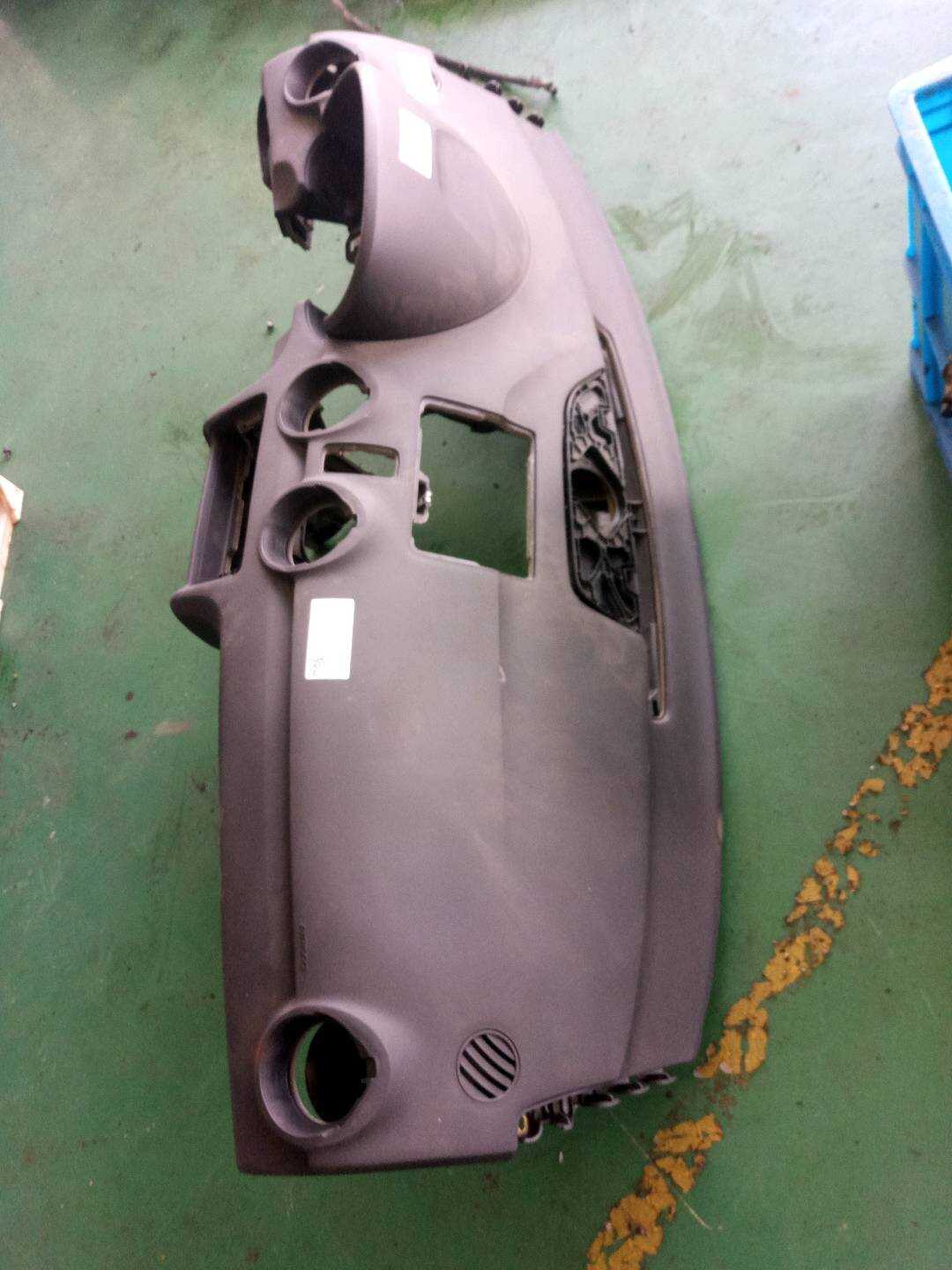 8X1857003A24A 仪表台壳