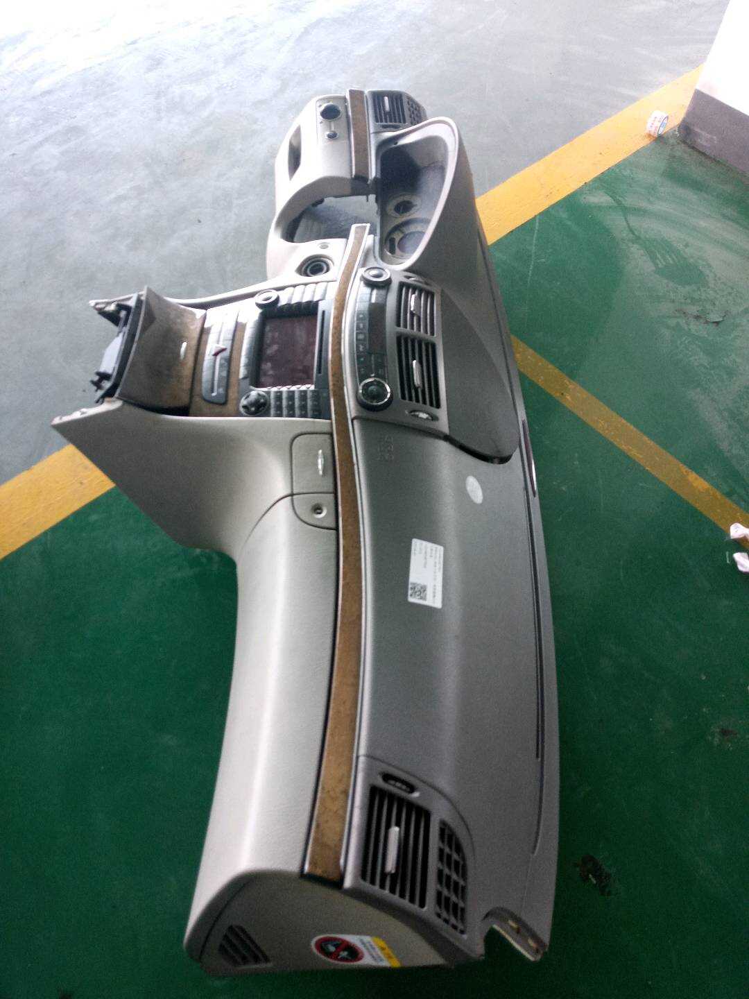 A21168034877F65 仪表台壳