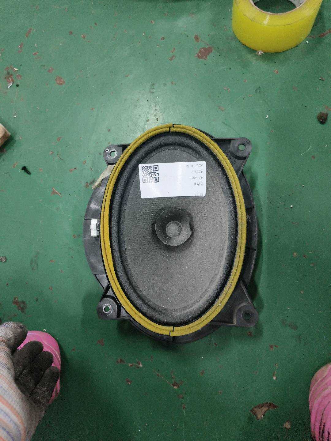 8796106323 前门扬声器(左)