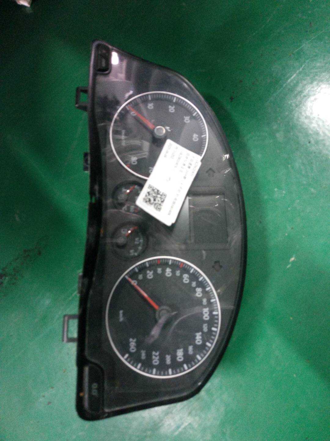 L1KD920853 组合仪表总成