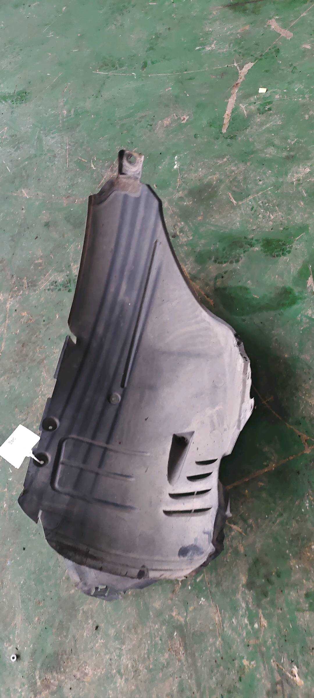 A2216903330 前叶子板内衬(左前)