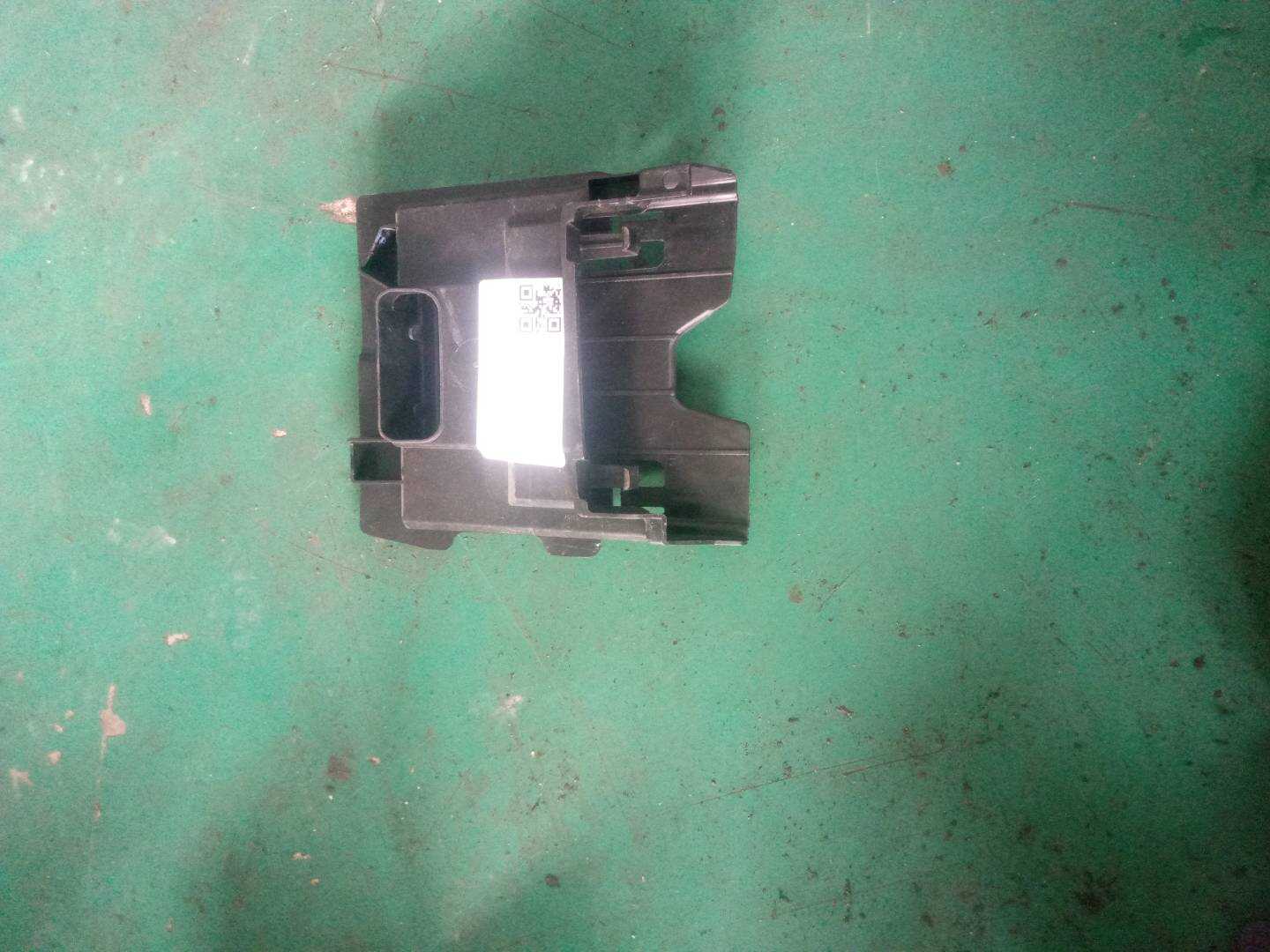 8W0907286 支座