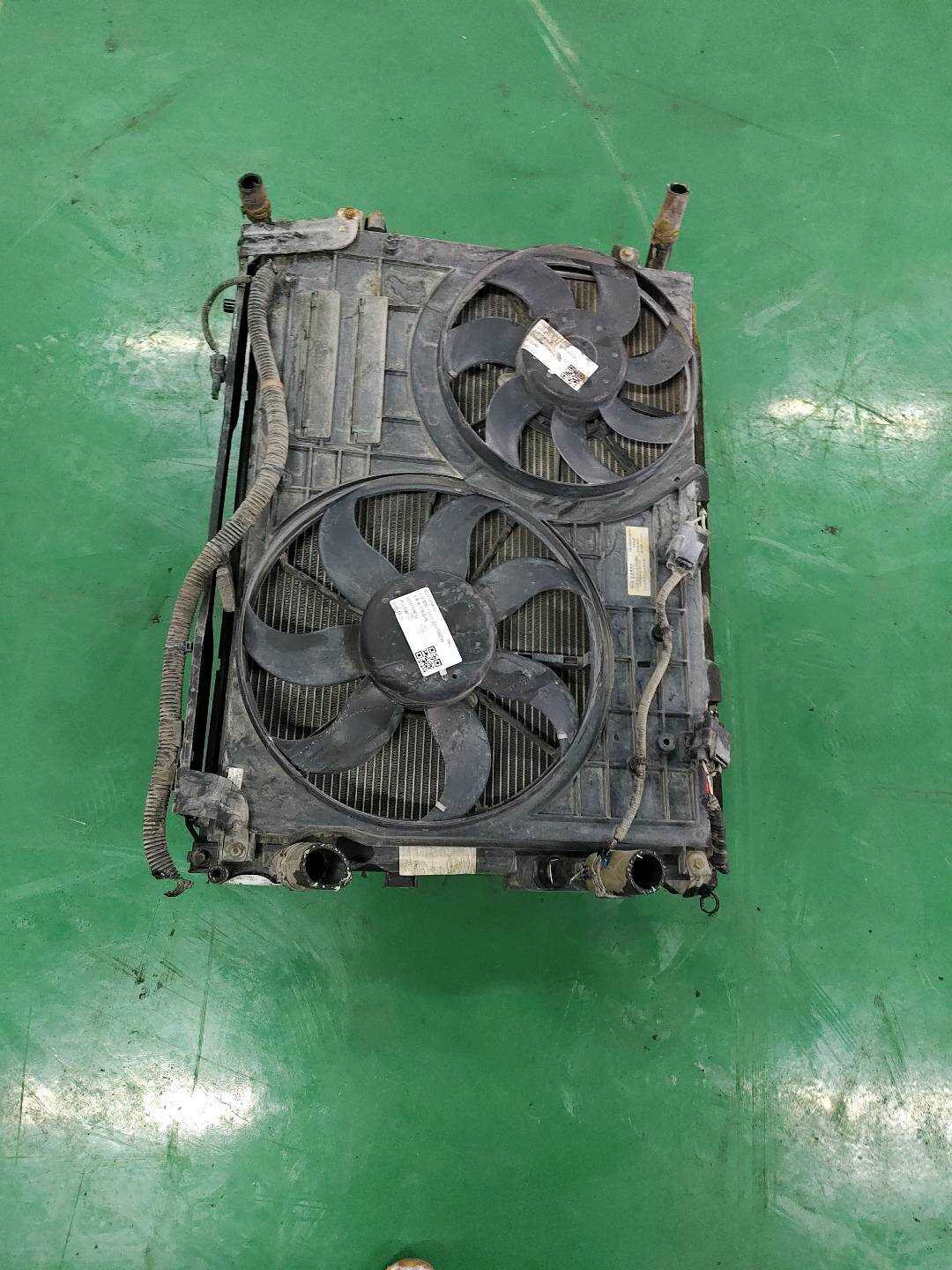 SEM1308010 水箱电子扇总成