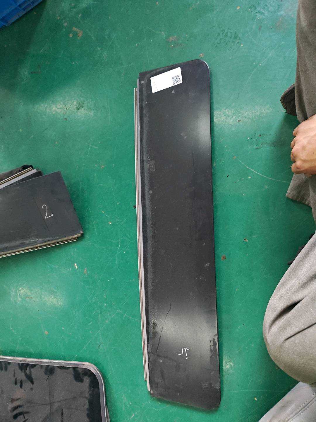 A1697800421 Sunroof Glass, Rear