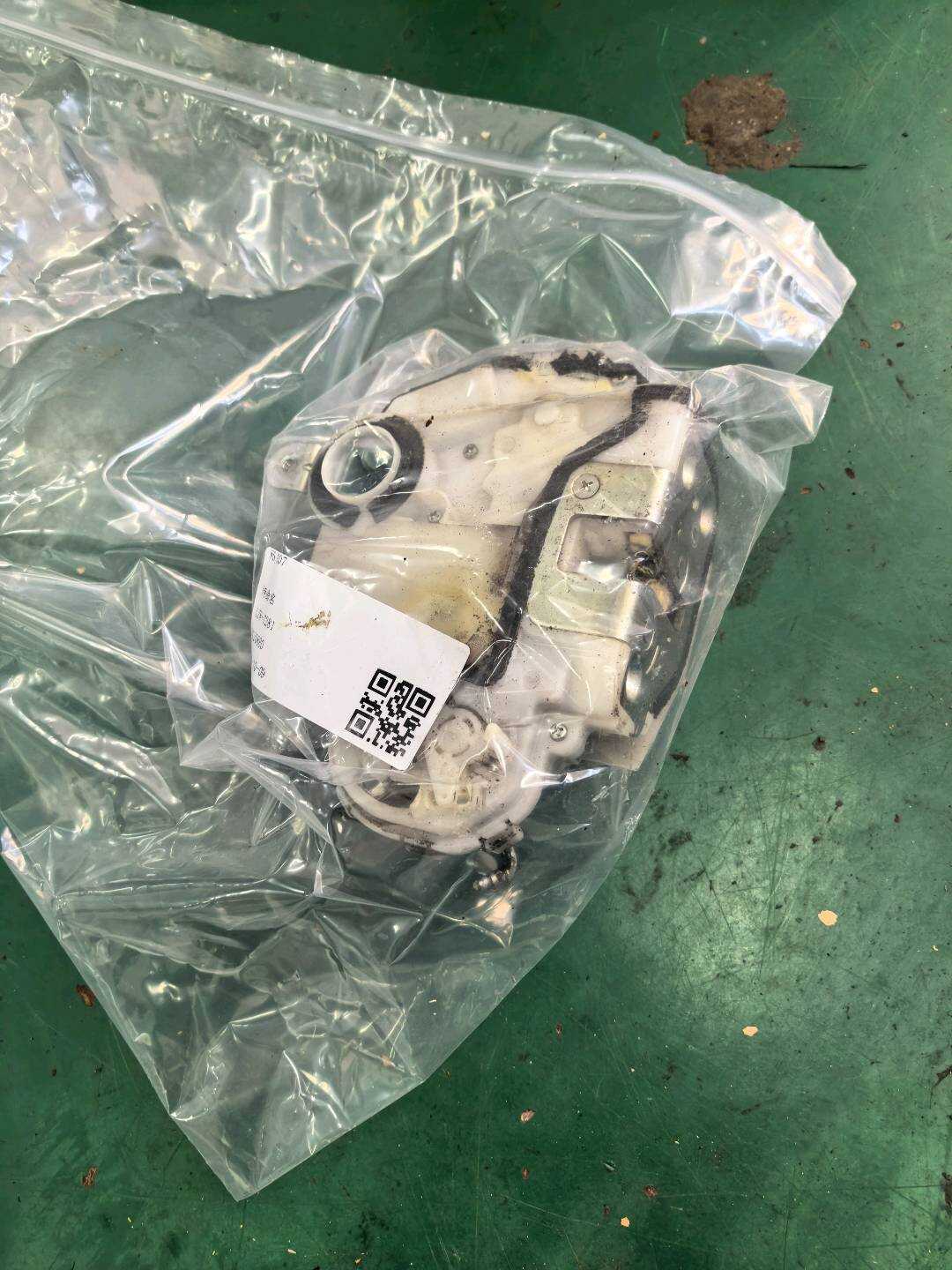 72610TP5H01 后门锁机构(右)