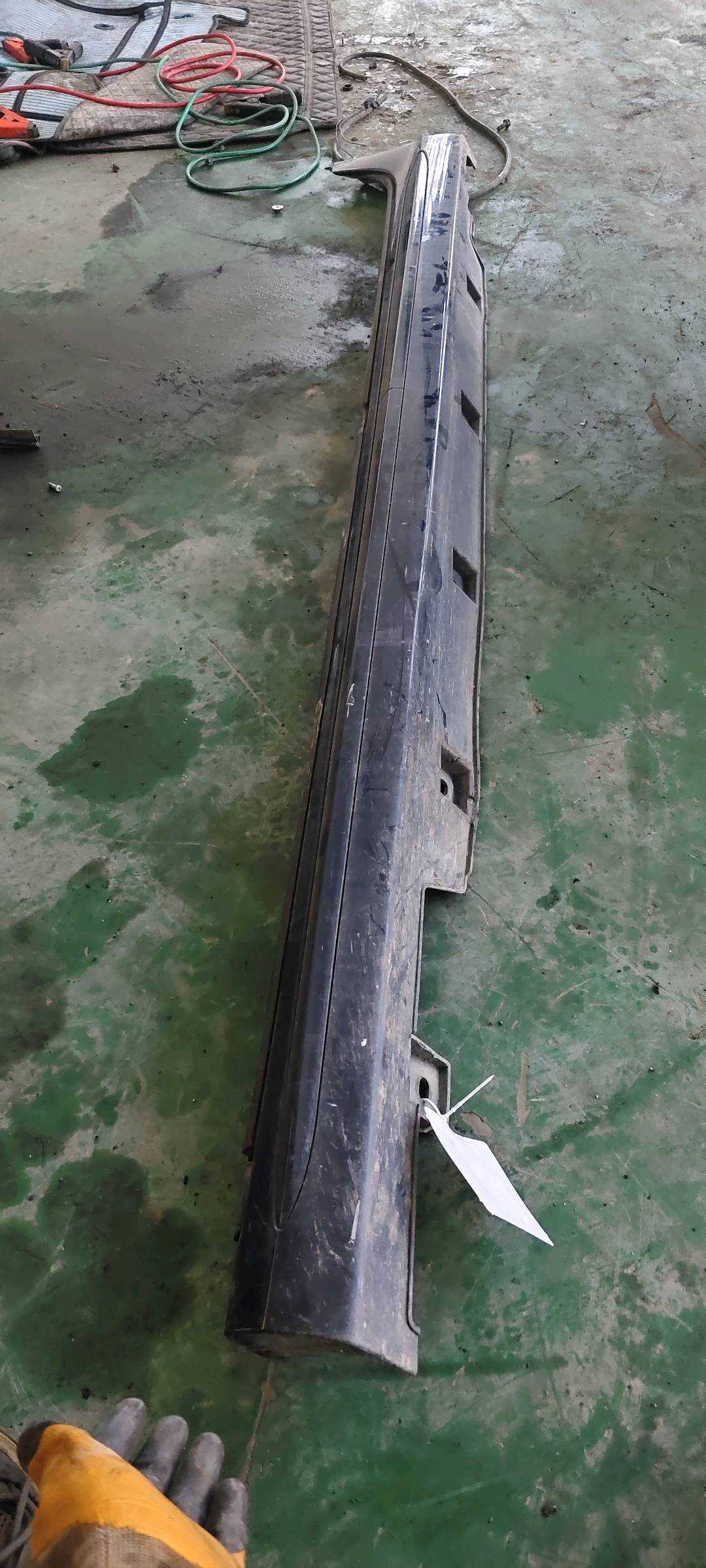 MEF5402811 Left Body Side Outer Skirt Panel