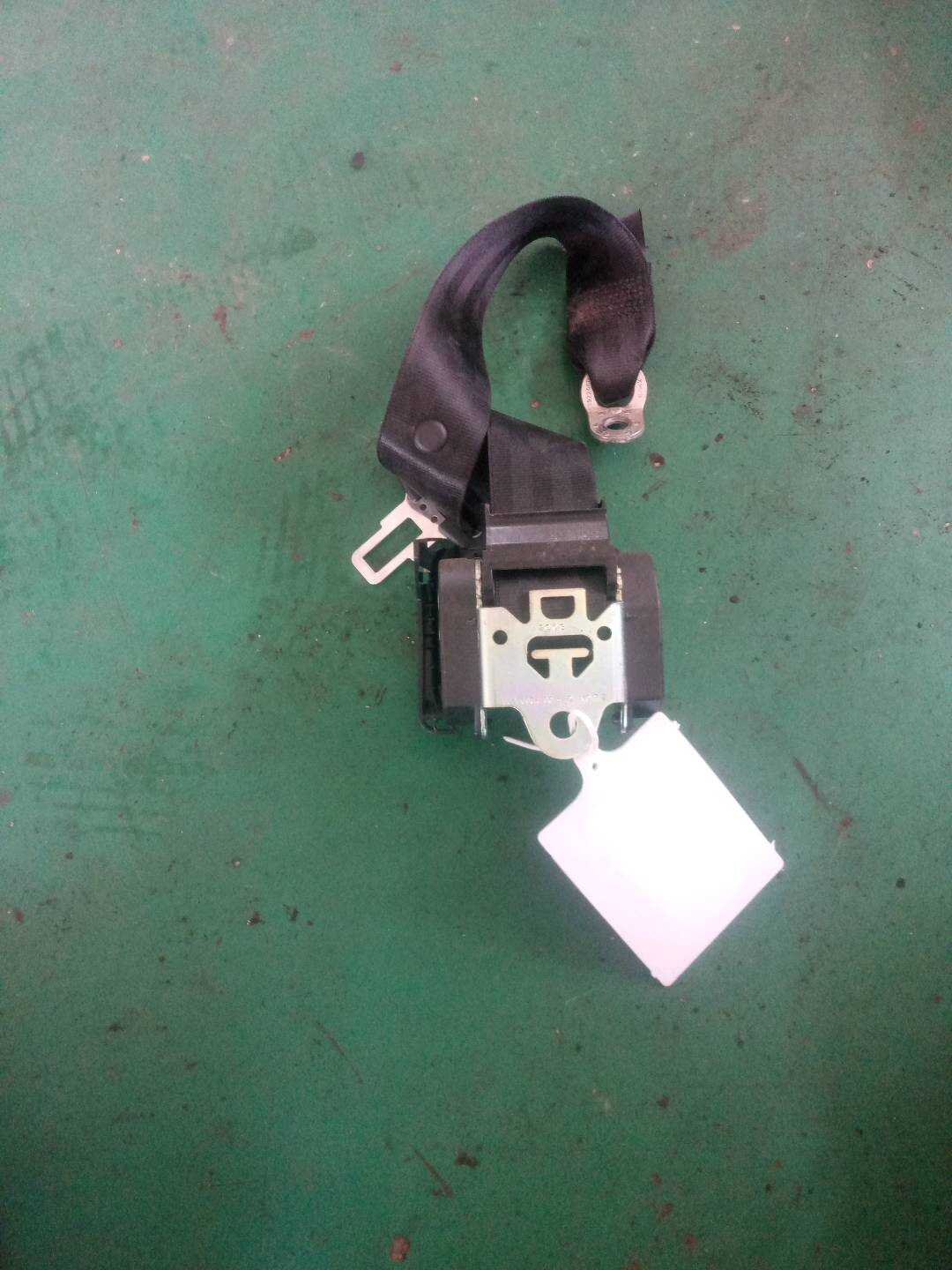 8KD857807 后座椅中央安全带
