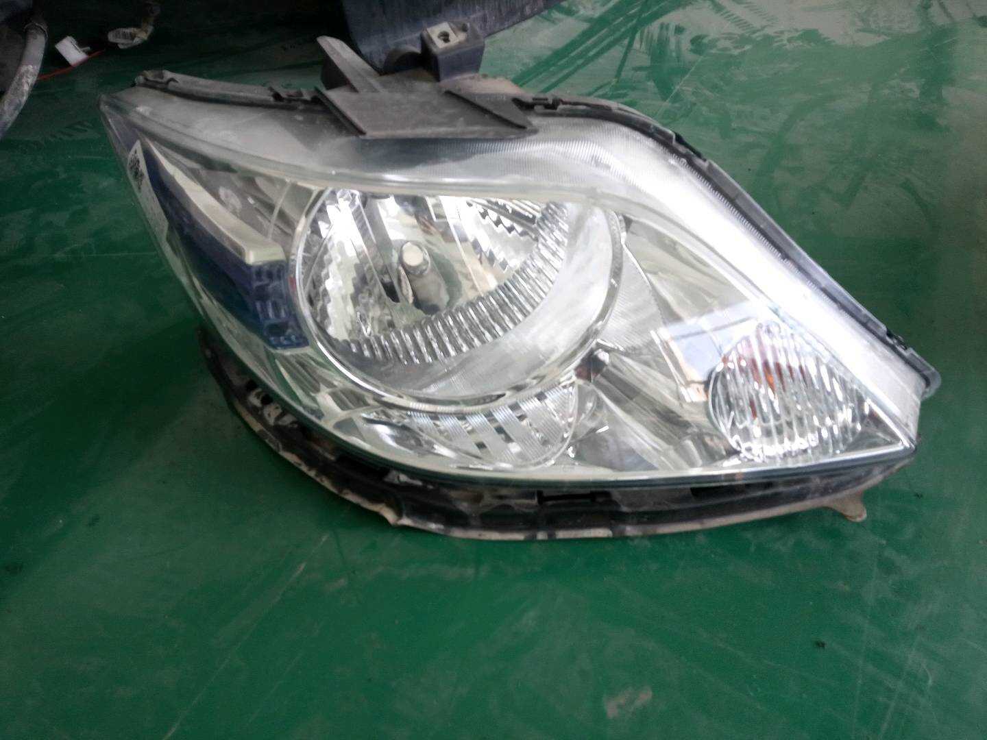 33101SELH61 Front Headlight Assembly, Right