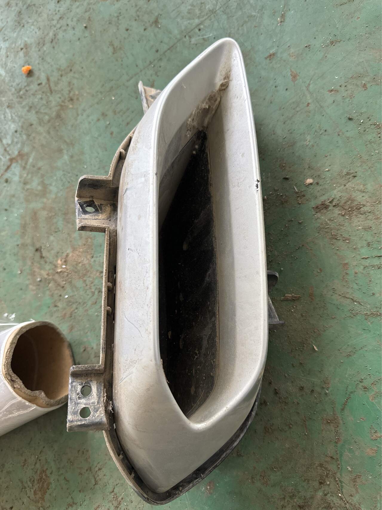 8890970374 Right Exhaust Pipe Trim Cover