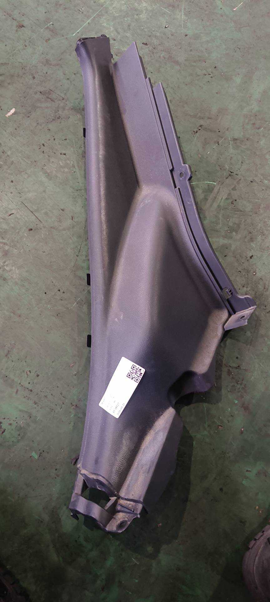 85895D0000NNB C柱内衬（右下）