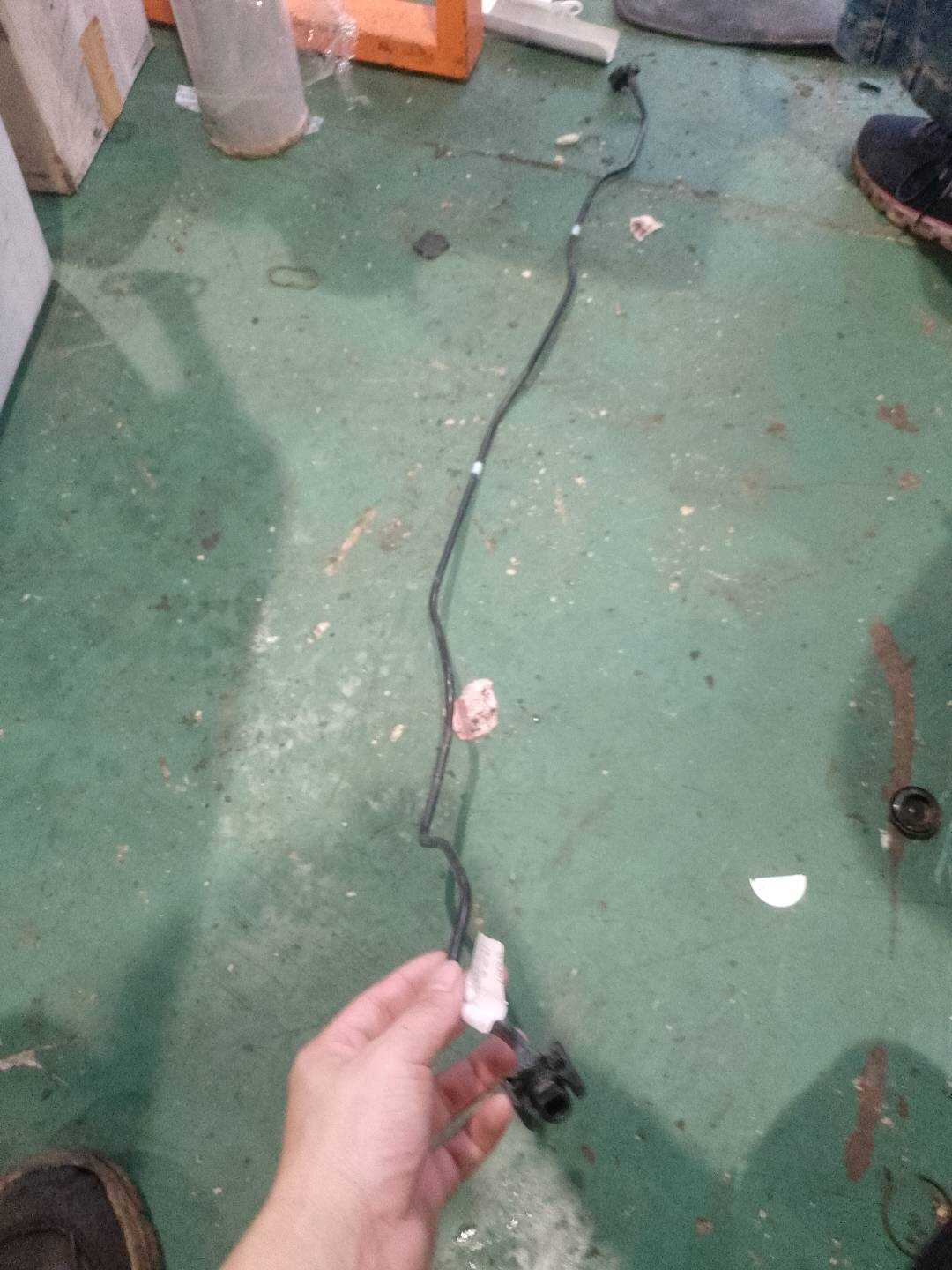 9670816380 水箱补水壶连接水管(后)