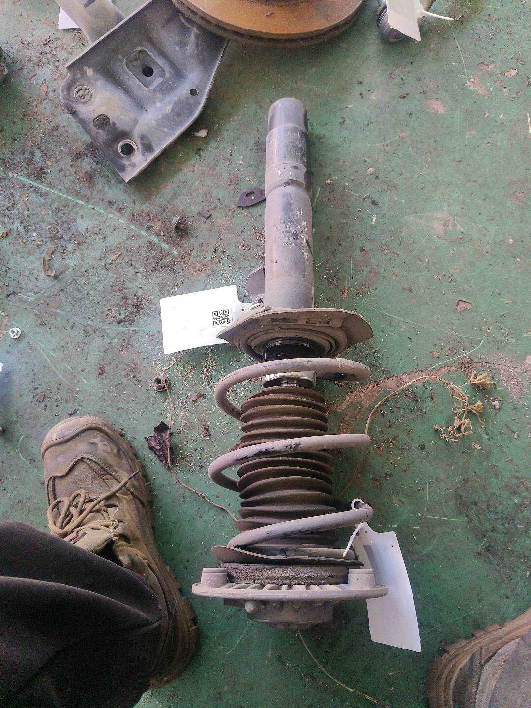 31316873721 Front Shock Absorber Insert
