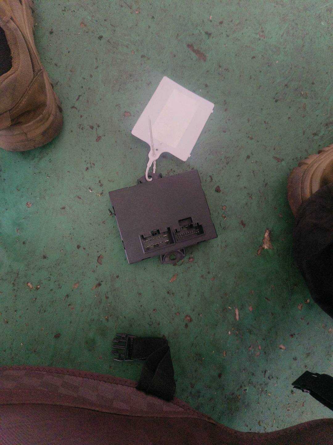T4A8613 Tailgate Open/Close Control Module