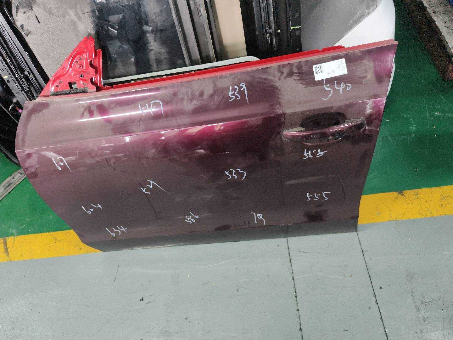 8T8831051C 前门壳(左)