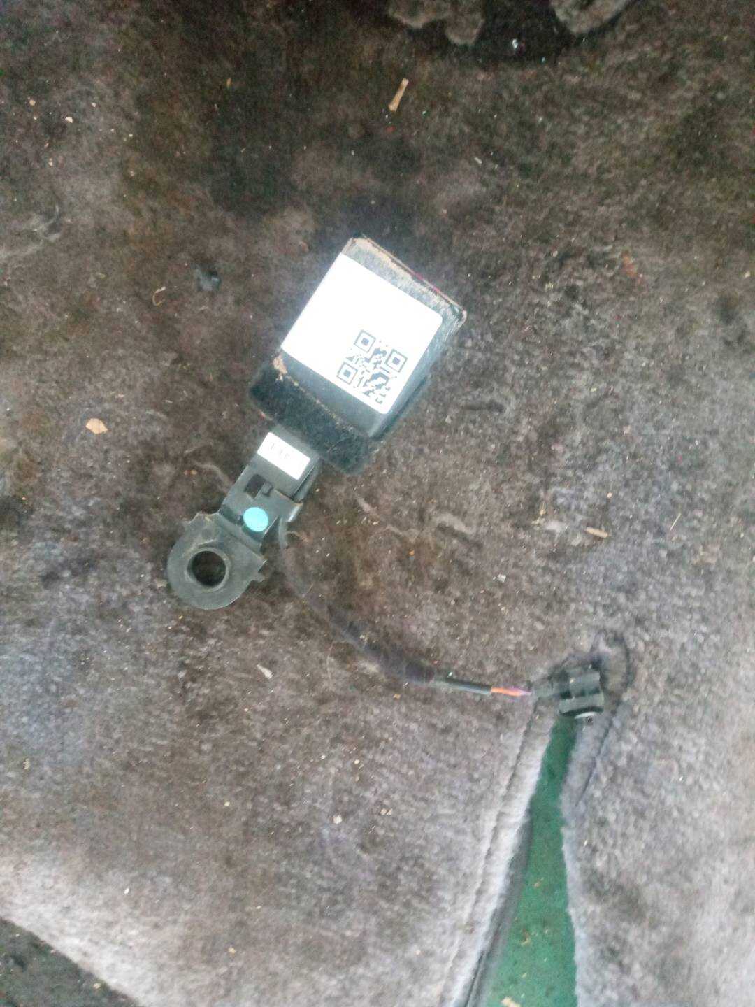 72117321416 后座椅安全带扣(右)