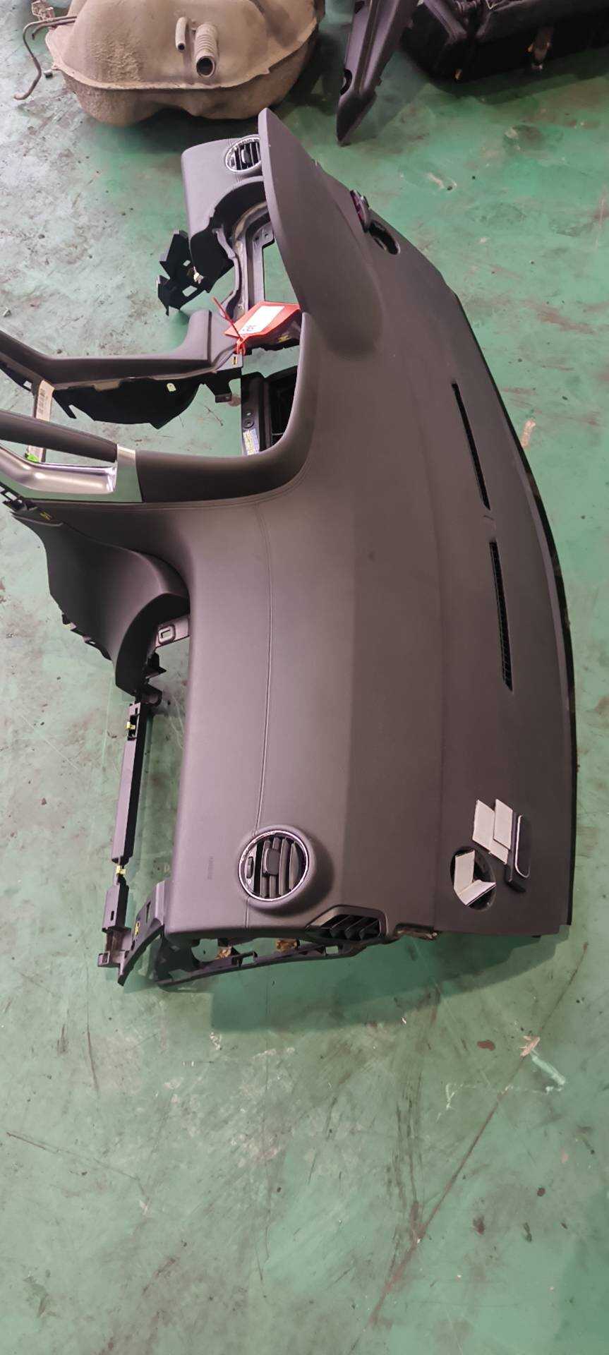 YL003684ZD Dashboard Shell