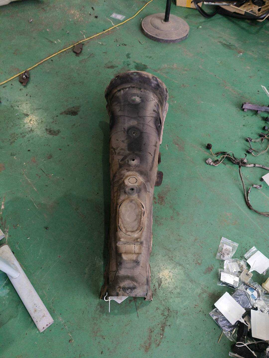 51486989303 变速器传动轴盖板隔音板