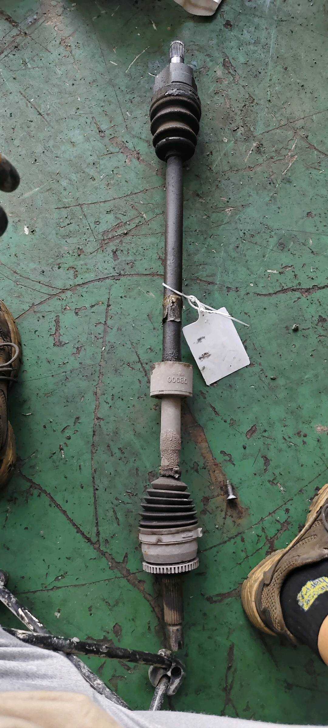 495014X000 Front Axle Shaft, Right