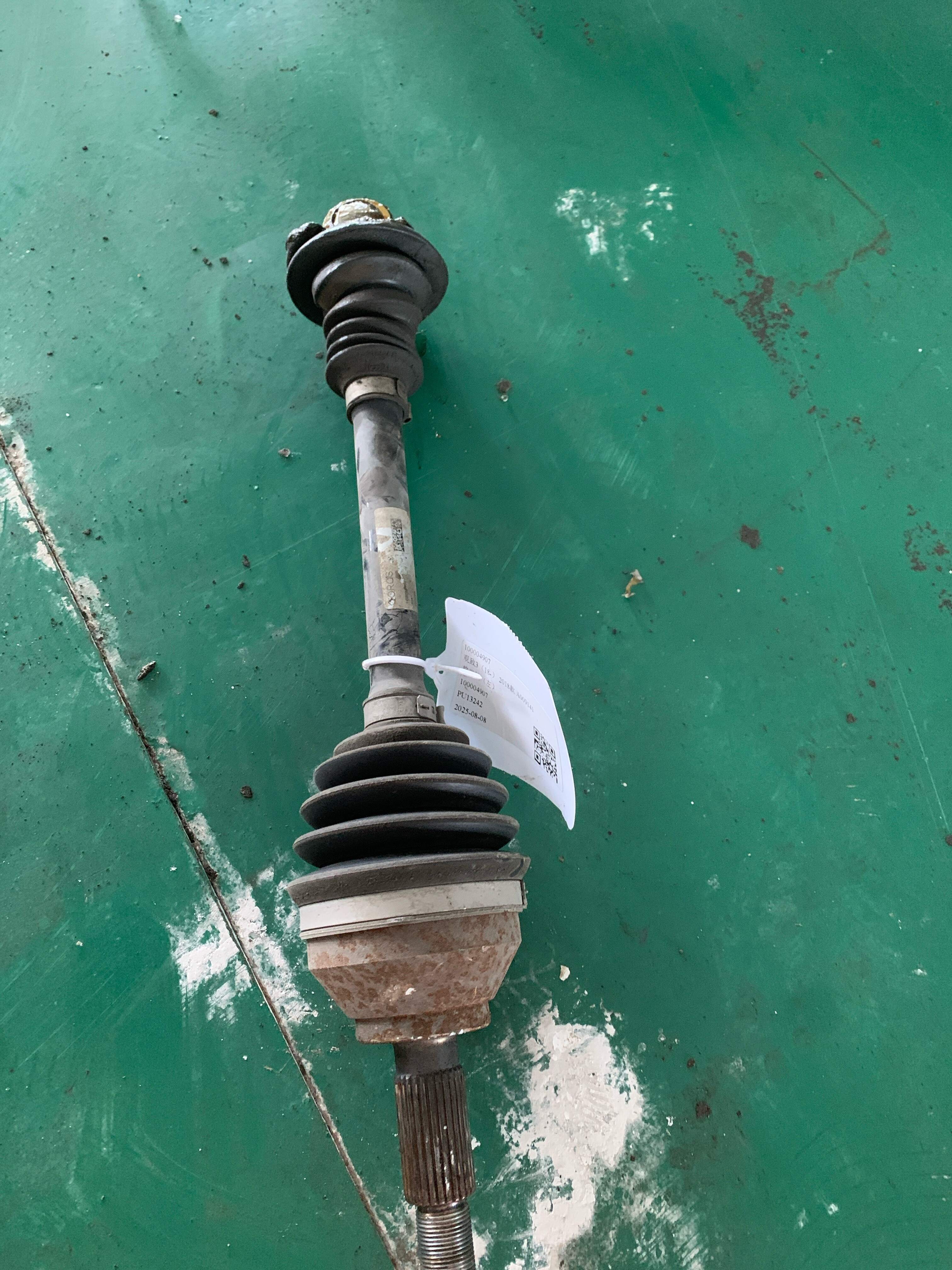 100004907 Front Axle Shaft, Left